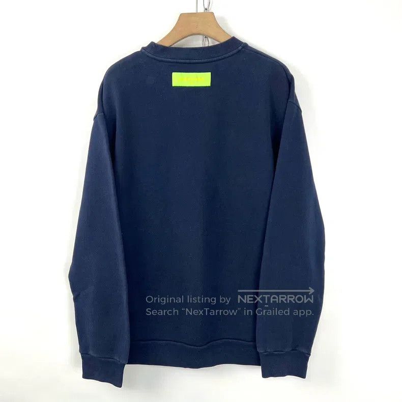 Louis Vuitton Louis Vuitton size 4l Blue logo flocked letter sweatshirt Size US M / EU 48-50 / 2 - 2 Thumbnail
