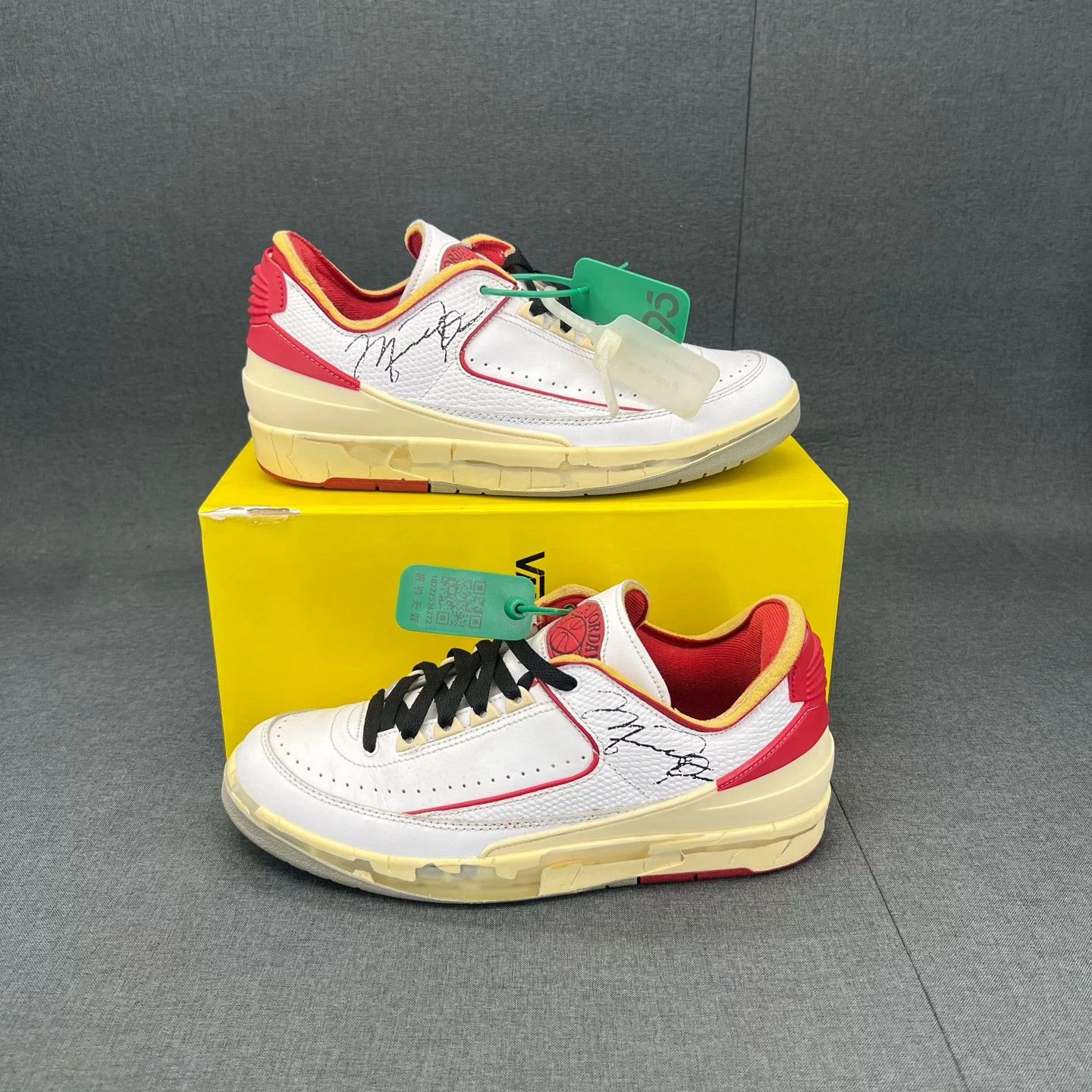 Nike Air Jordan 1 White Red 42.5 Laces & Extras Original Box Size US 9 / EU 42 - 2 Thumbnail