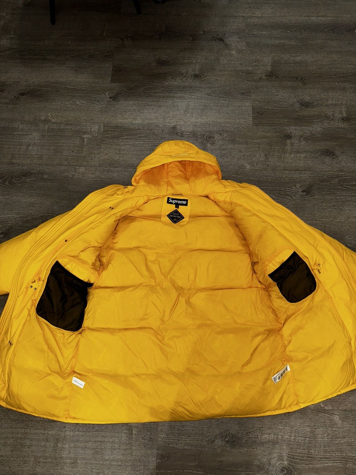 Supreme Supreme GORE-TEX 700-FILL Down Clip Parka Yellow Size US S / EU 44-46 / 1 - 4 Thumbnail