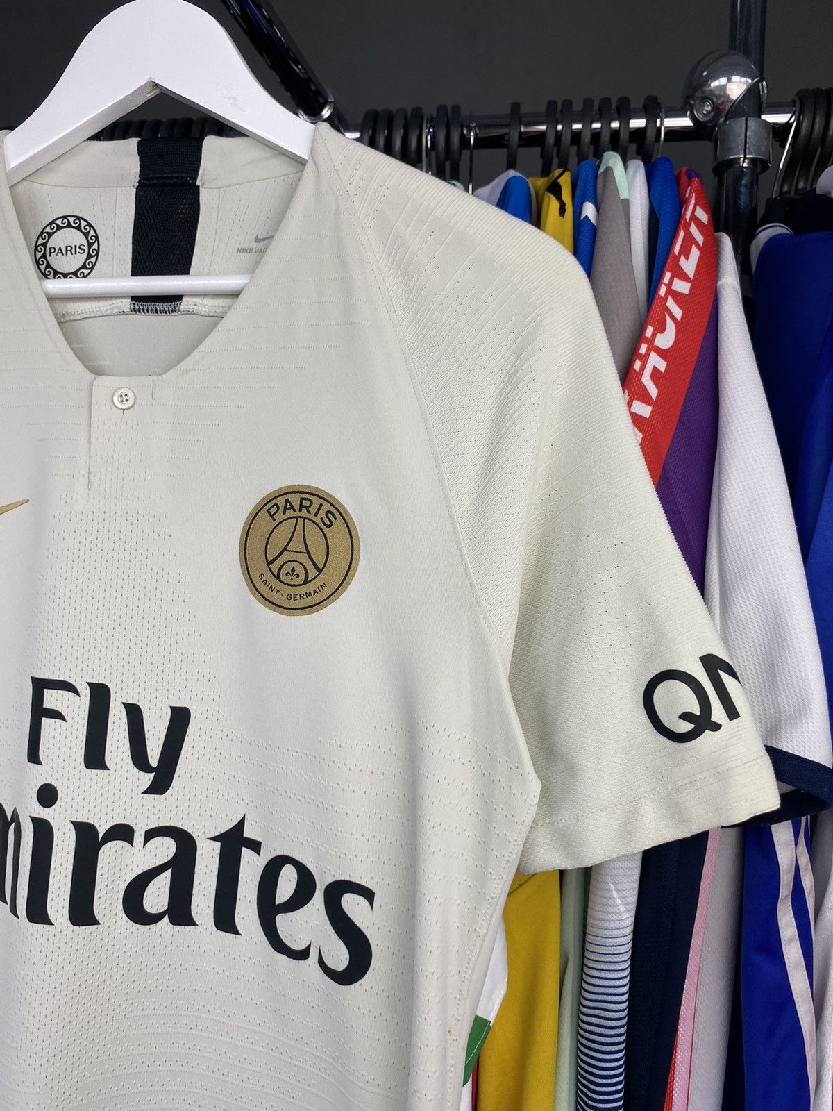 Nike Nike PSG #7 Mbappe 2018/19 Vaporknit Player Issue Away Size US S / EU 44-46 / 1 - 4 Thumbnail