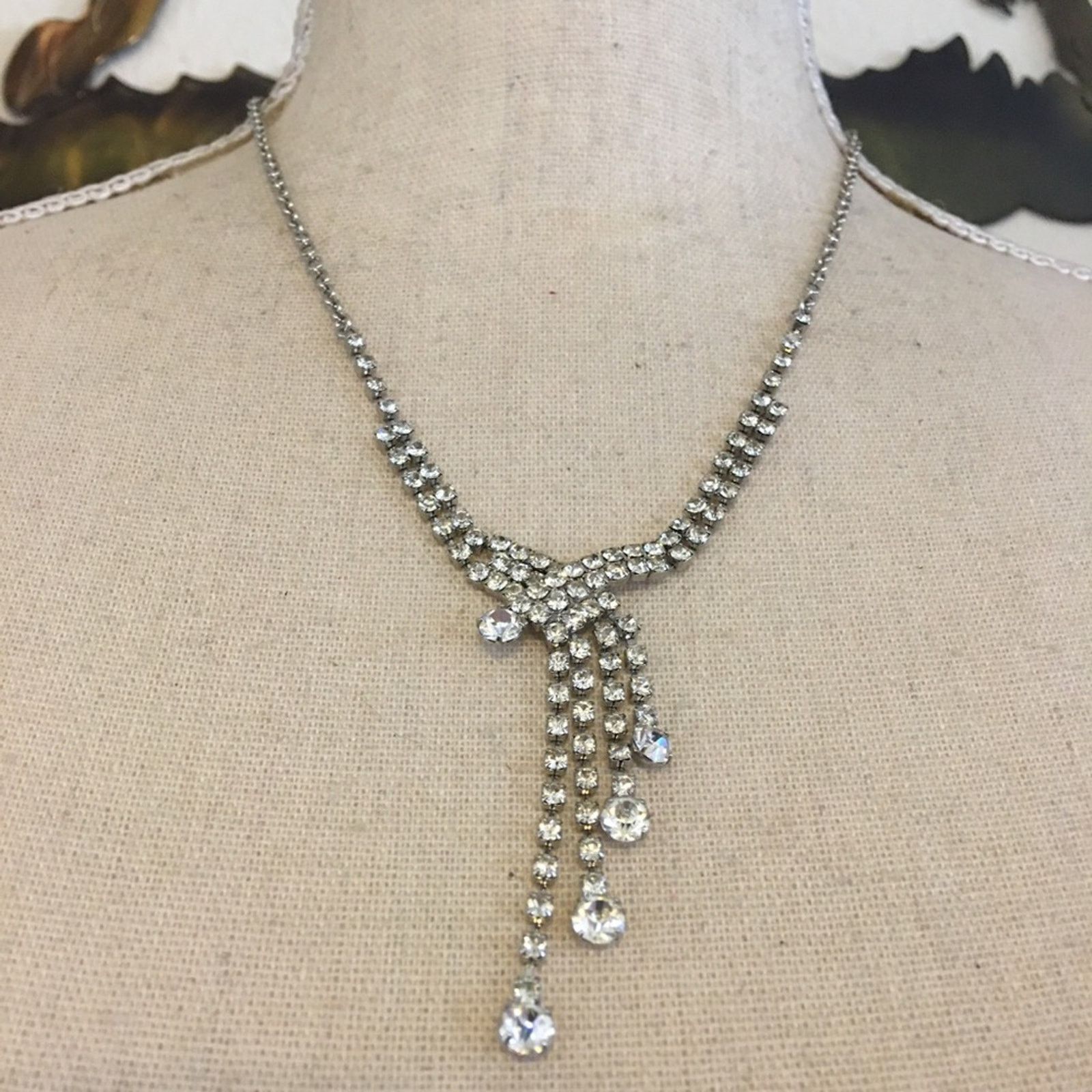 Jewelry Modern clear rhinestone chandelier necklace Size ONE SIZE - 1 Thumbnail