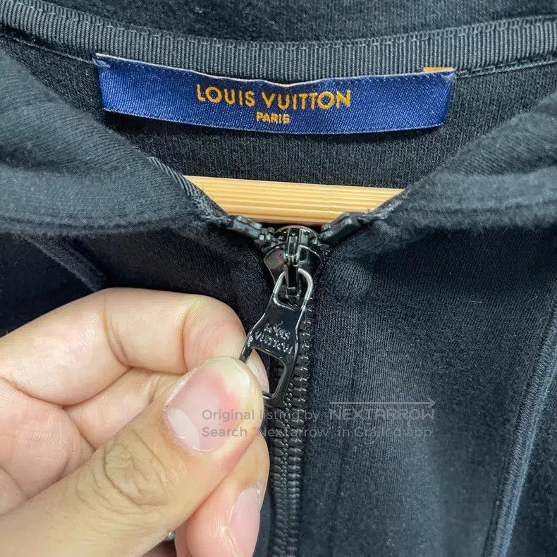Louis Vuitton Louis Vuitton Gray metal pin hooded zip jacket Size US S / EU 44-46 / 1 - 5 Thumbnail