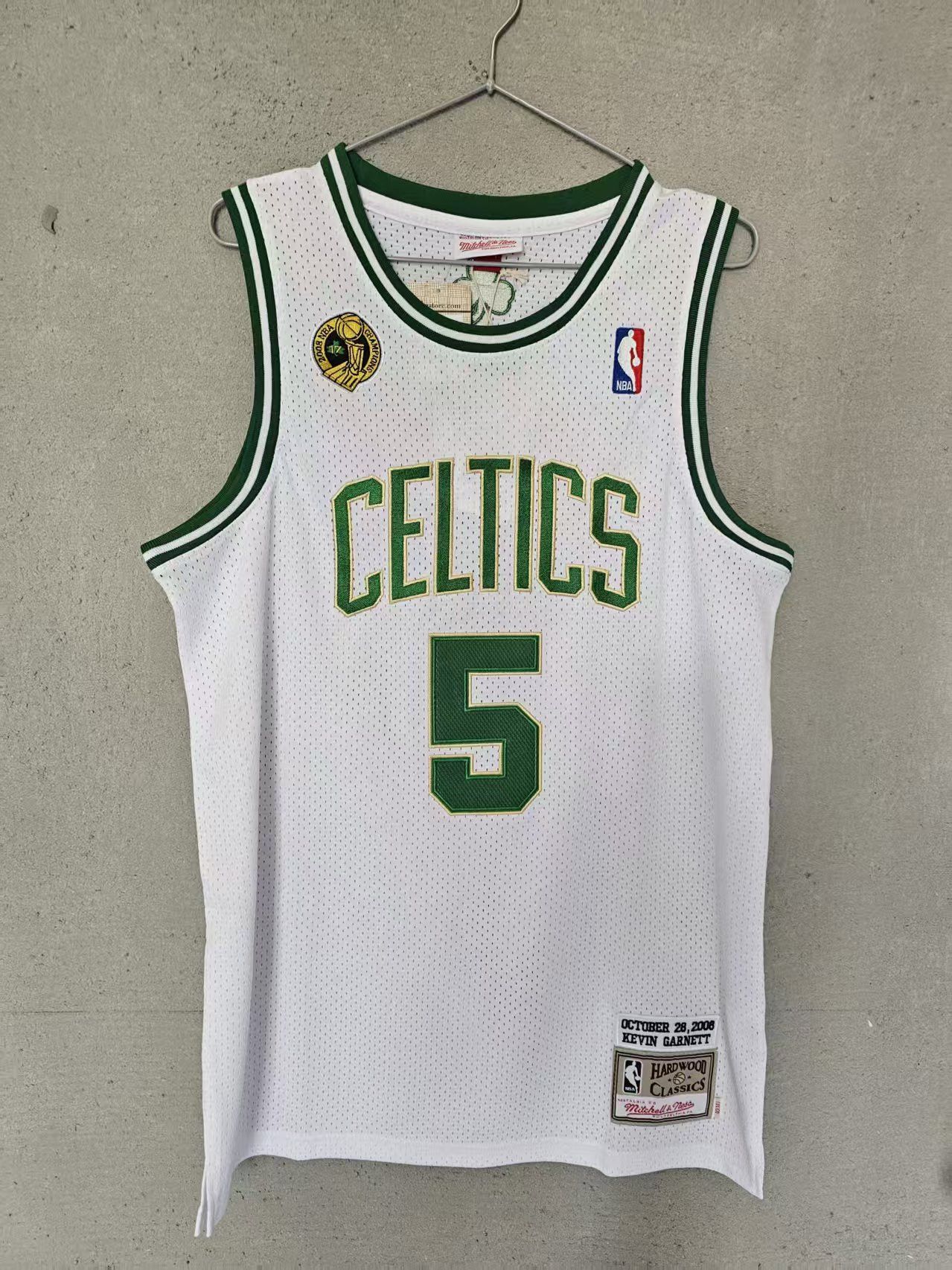 NBA Boston Celtics #5 Kevin Garnett Jersey Double Stitched L Size US L / EU 52-54 / 3 - 1 Thumbnail