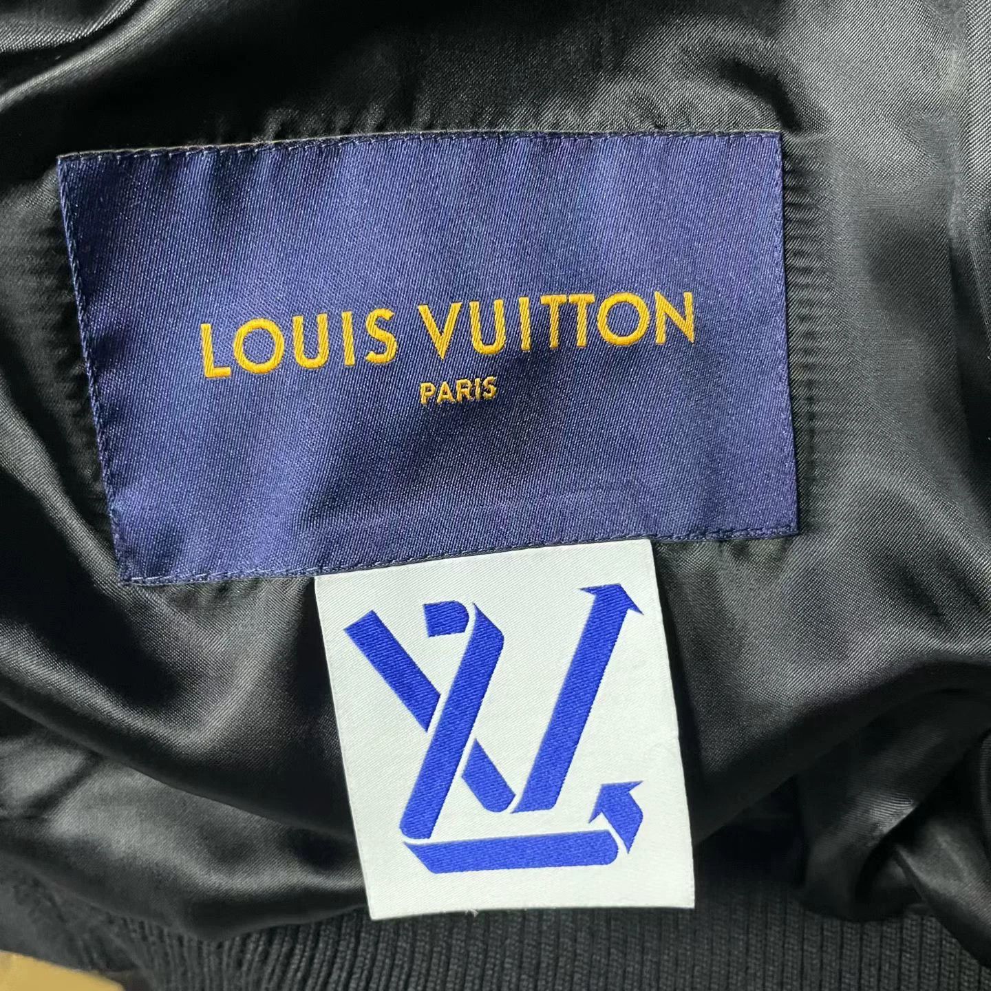 Louis Vuitton [Louis Vuitton] Latest Black Bear Plush Breasted Button Size XL / US 12-14 / IT 48-50 - 3 Thumbnail