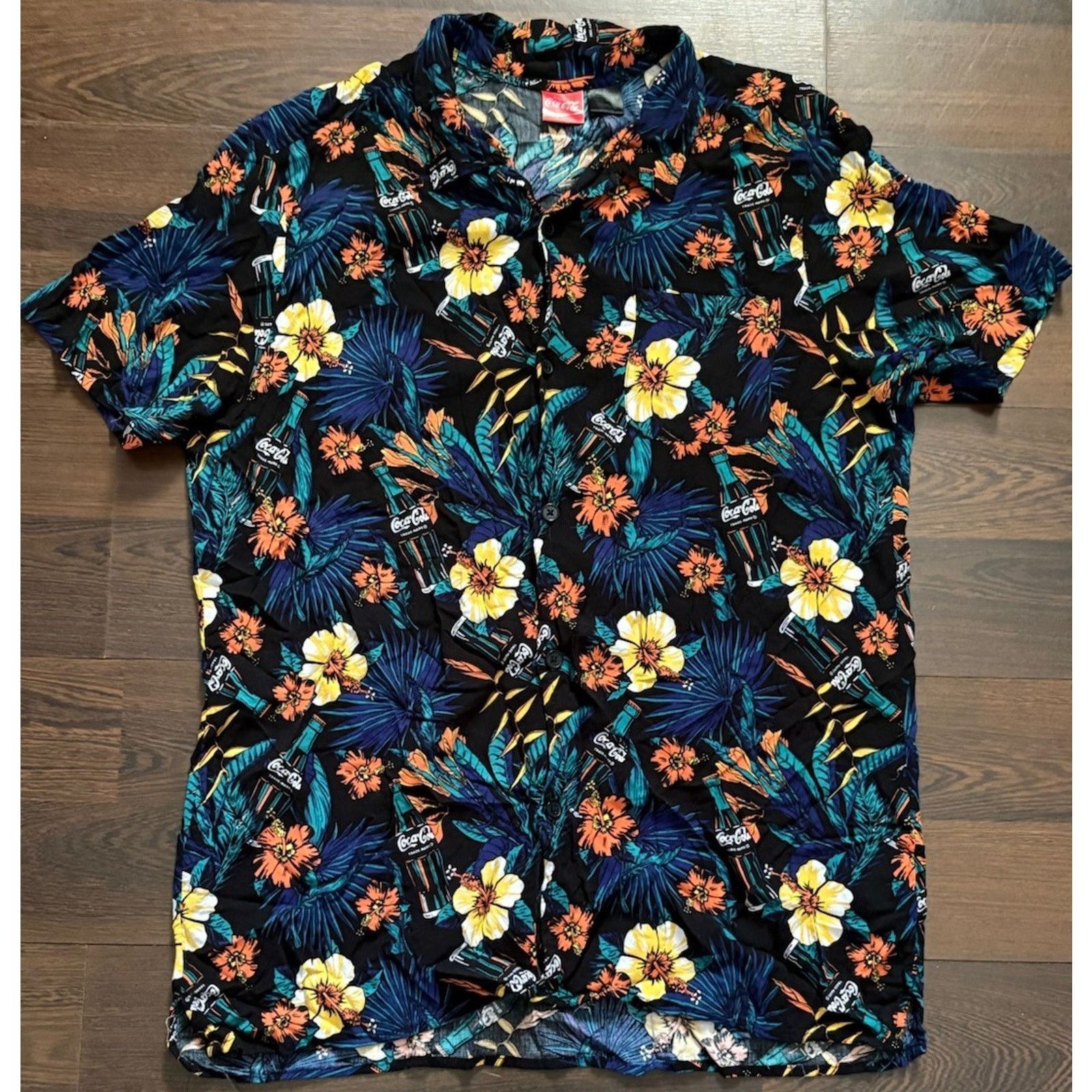 Coca Cola Coca-Cola Mens Tropical Short Sleeve Floral Button Shirt SzL Size US L / EU 52-54 / 3 - 1 Thumbnail