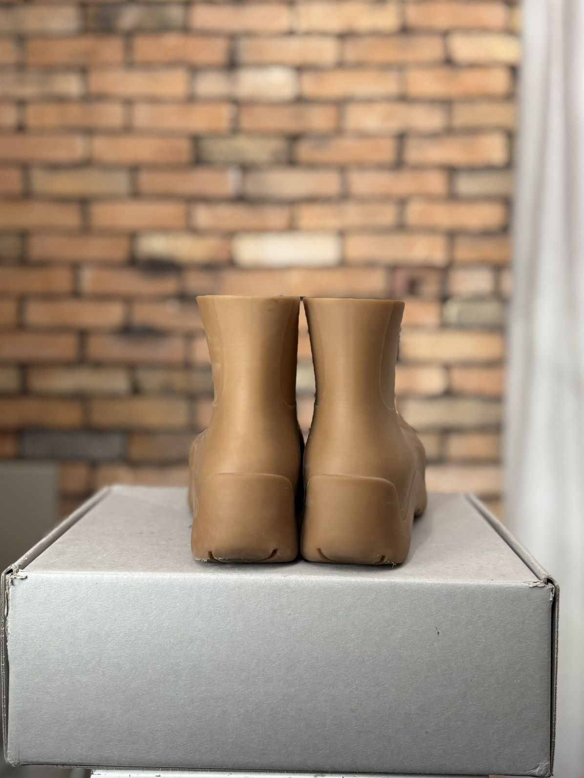 Bottega Veneta INSANE $820 PUDDLE BOOTS RAIN RUBBER CHUNKY BEIGE BROWN Size US 9 / EU 42 - 5 Thumbnail