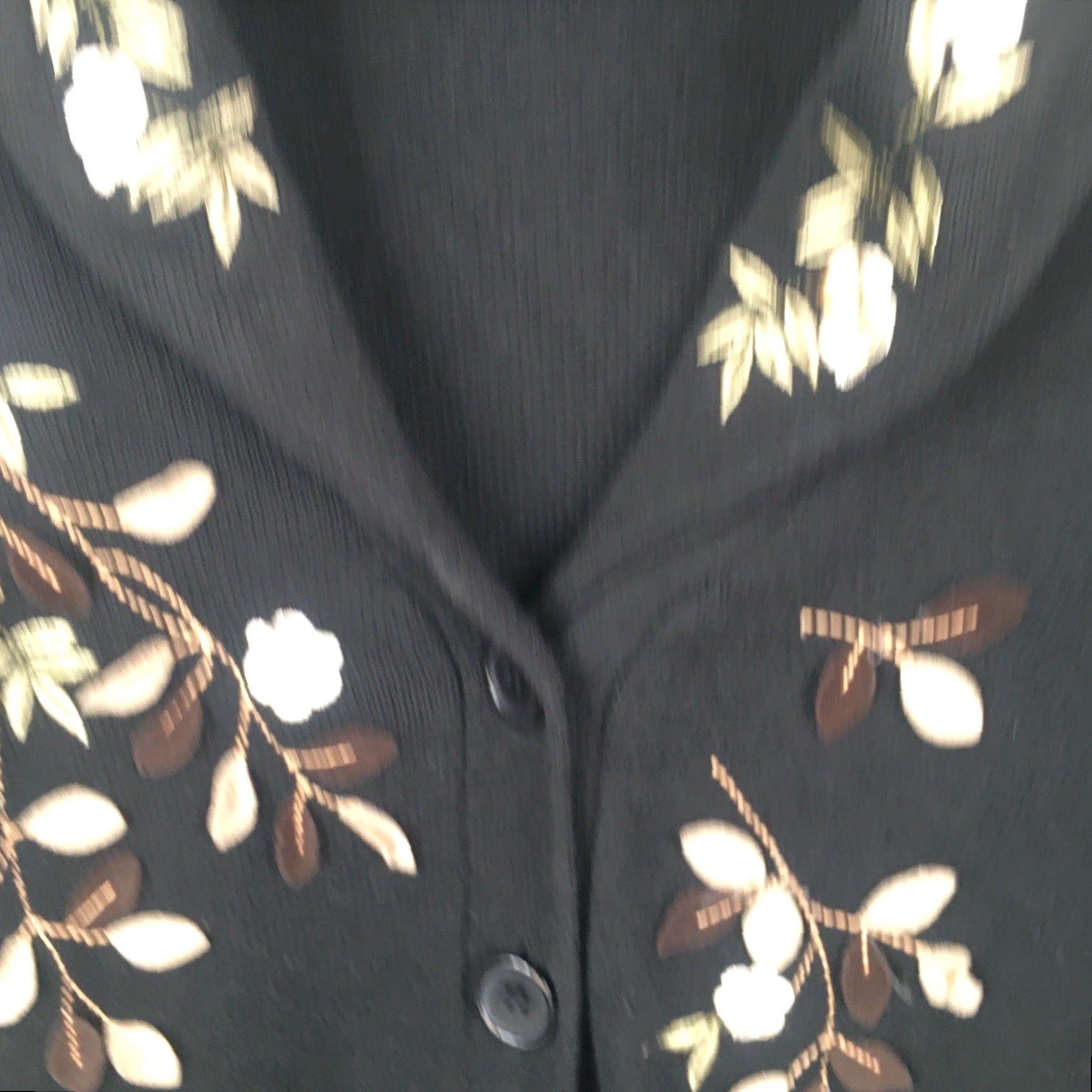 Vintage ERIKA Sweater Women L Black Ramie Embroidery Floral Cardigan Boho Long Sleeve Collared Knit Size L / US 10 / IT 46 - 3 Thumbnail