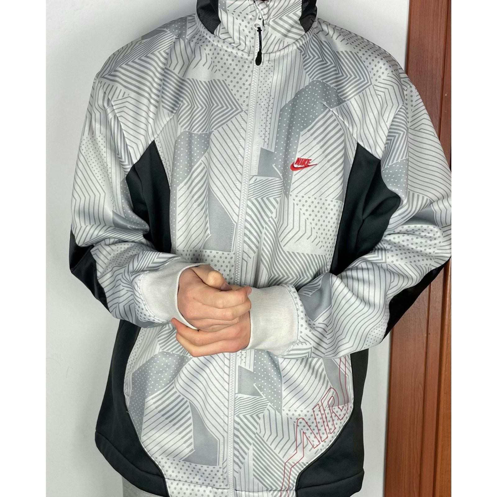 Nike × Vintage Nike Air Max Sportswear Mens White Long Sleeve Sweatshirt XL Size US XL / EU 56 / 4 - 2 Thumbnail