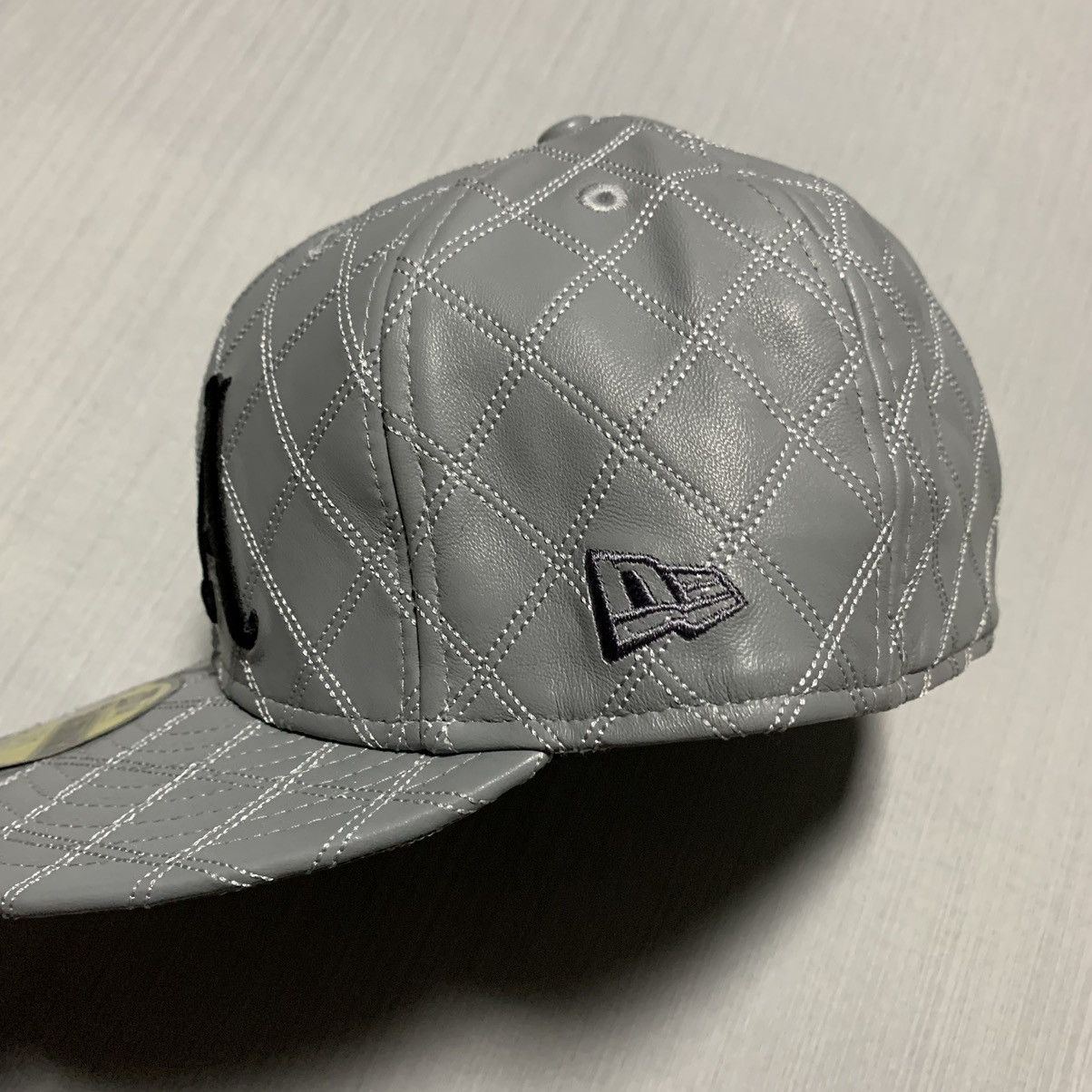 New Era × Supreme Supreme New Era Fitted SAMPLE (2007) Size ONE SIZE - 4 Thumbnail