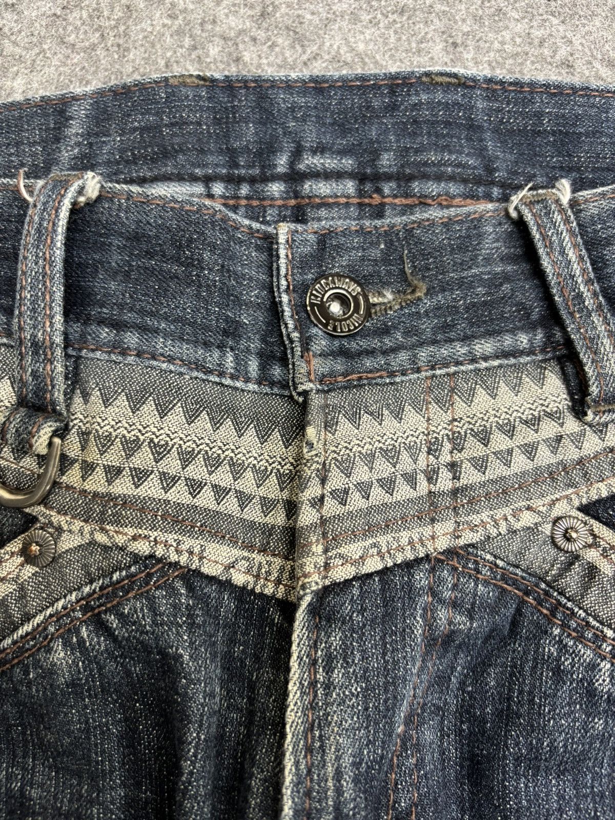 HIDEAWAYS 💥Avant Garde💥Hideaways Multiple Seam Flare Denim F621 Size US 31 - 3 Thumbnail