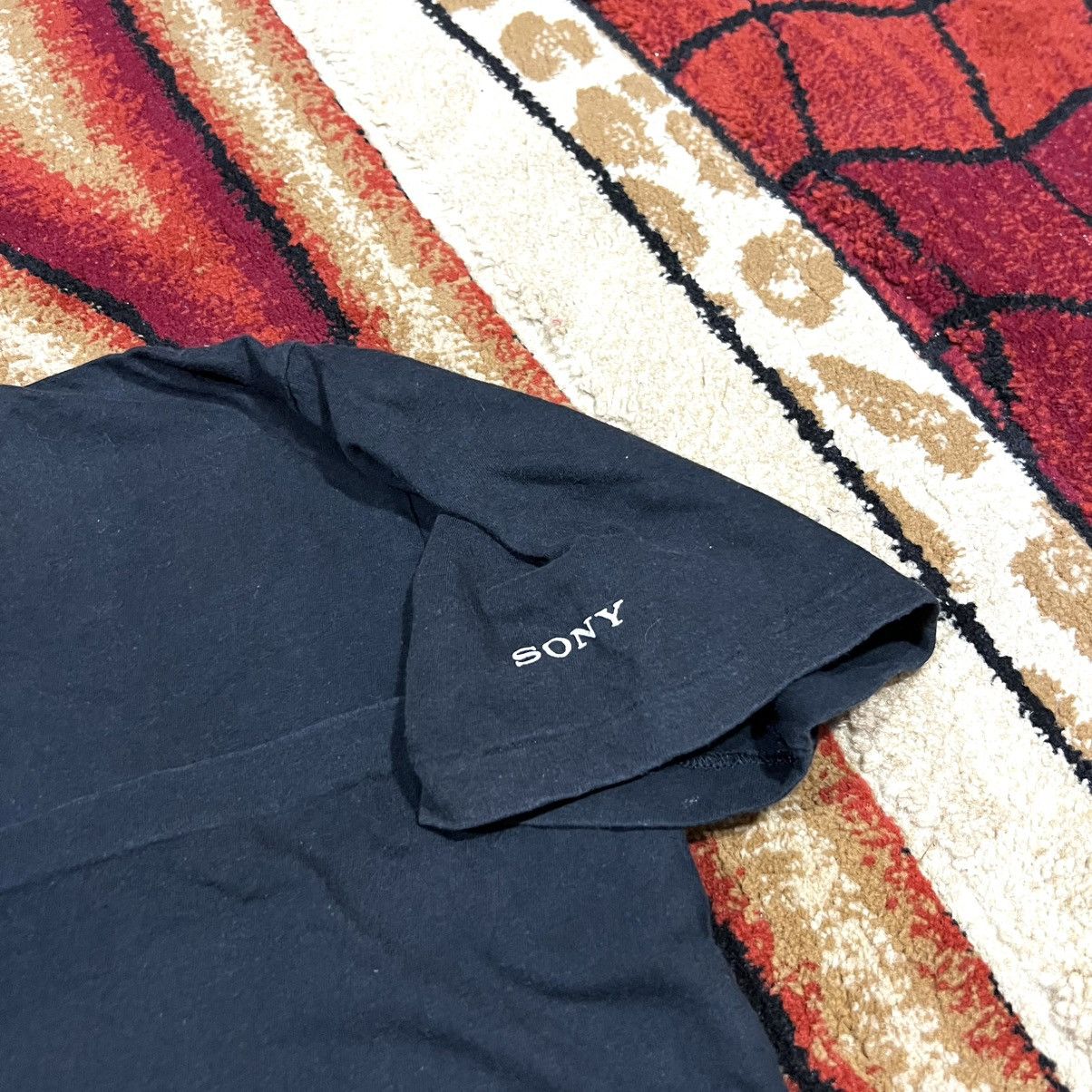 Sony Vintage 90s Thrashed Faded Sony Walkman Rare T Shirt Size US M / EU 48-50 / 2 - 7 Thumbnail