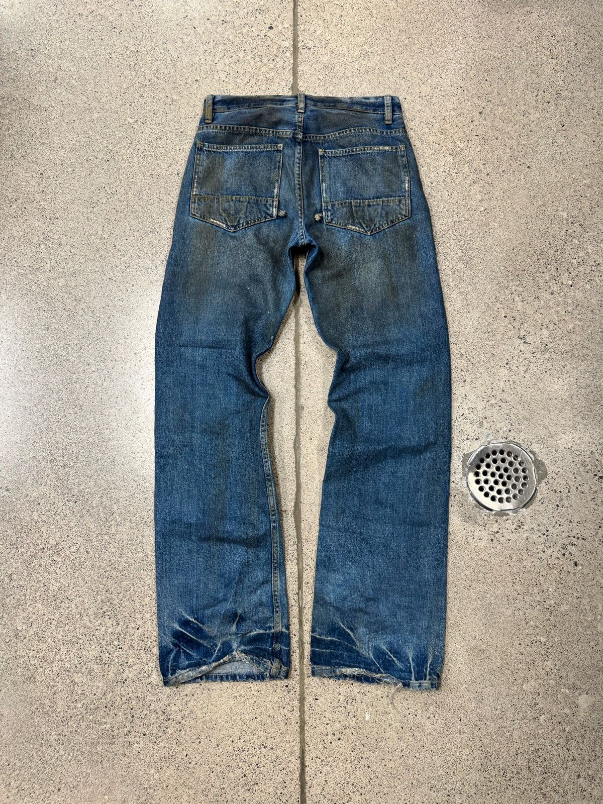 Rick Owens 2000s Rick Owens ‘Slab’ Dirt Wash Blue Bootcut Denim Size US 30 / EU 46 - 4 Thumbnail