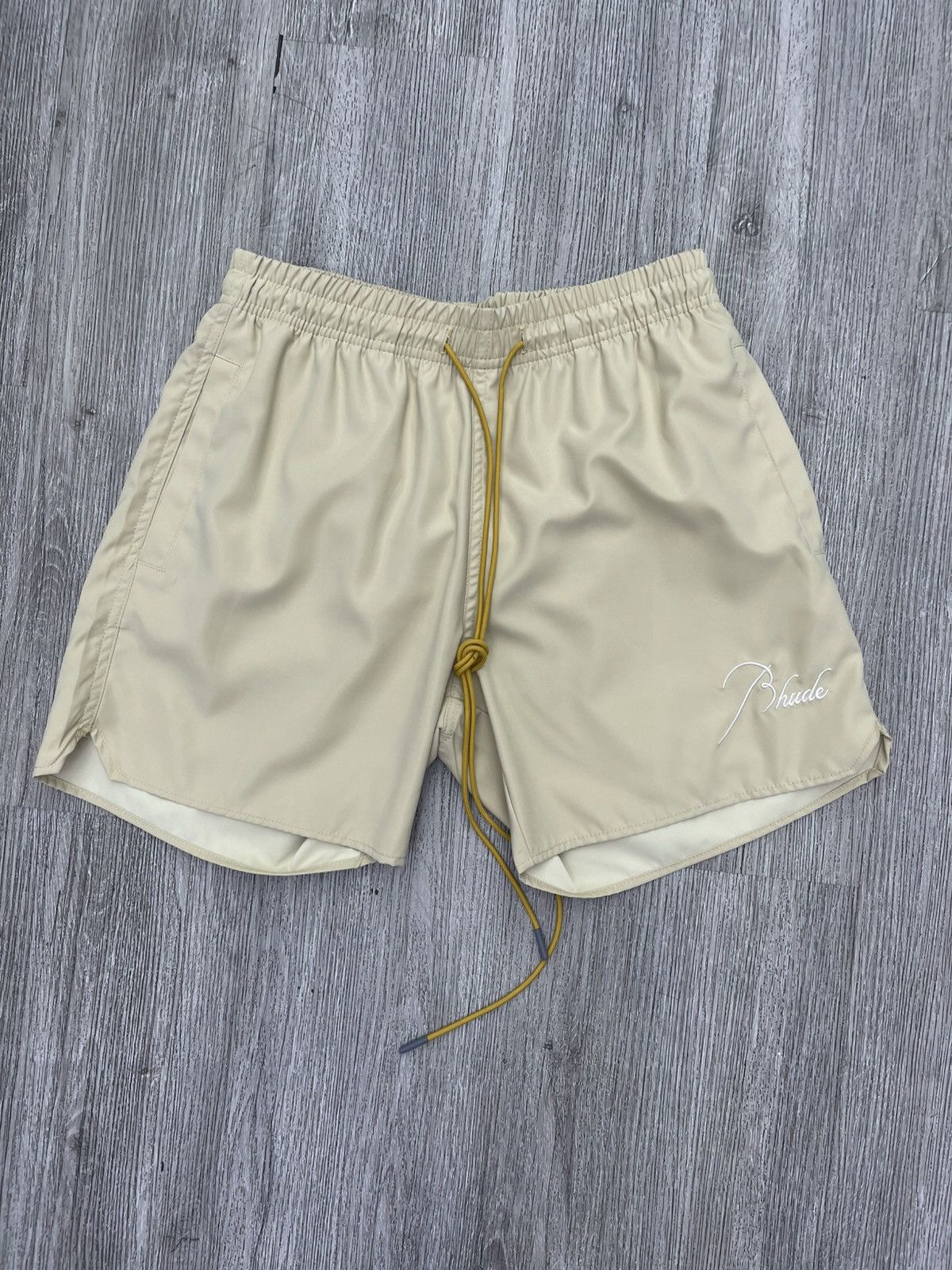 Rhude Rhude beige Shorts Size US 28 / EU 44 - 1 Thumbnail