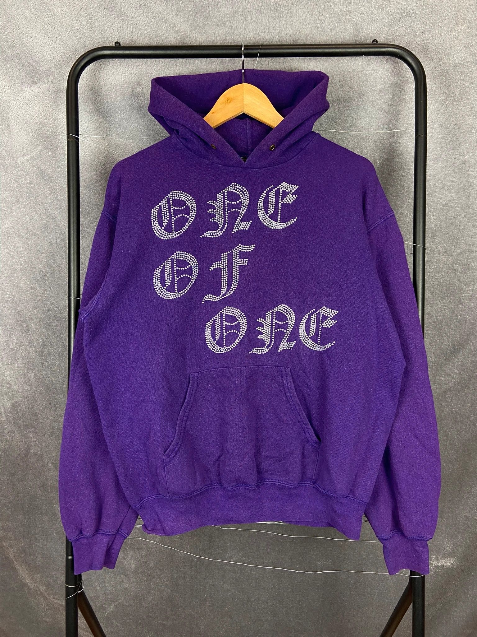 Vintage Hoodie One of One purple gothic rhinestone spellout Y2K M Size US M / EU 48-50 / 2 - 1 Thumbnail