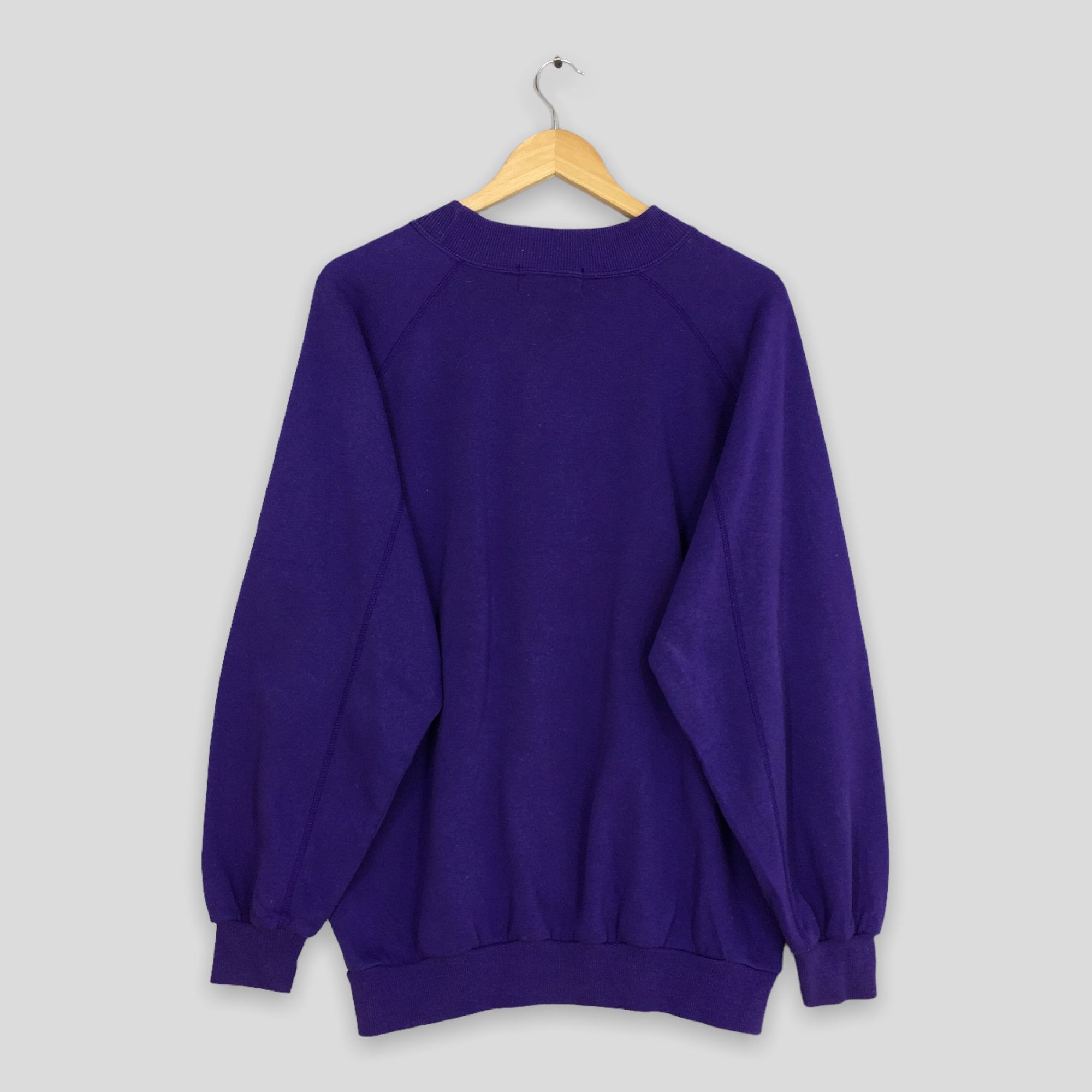 Vintage Vintage Fashion Network Streetwear Puprle Sweatshirt Medium Size US M / EU 48-50 / 2 - 7 Thumbnail
