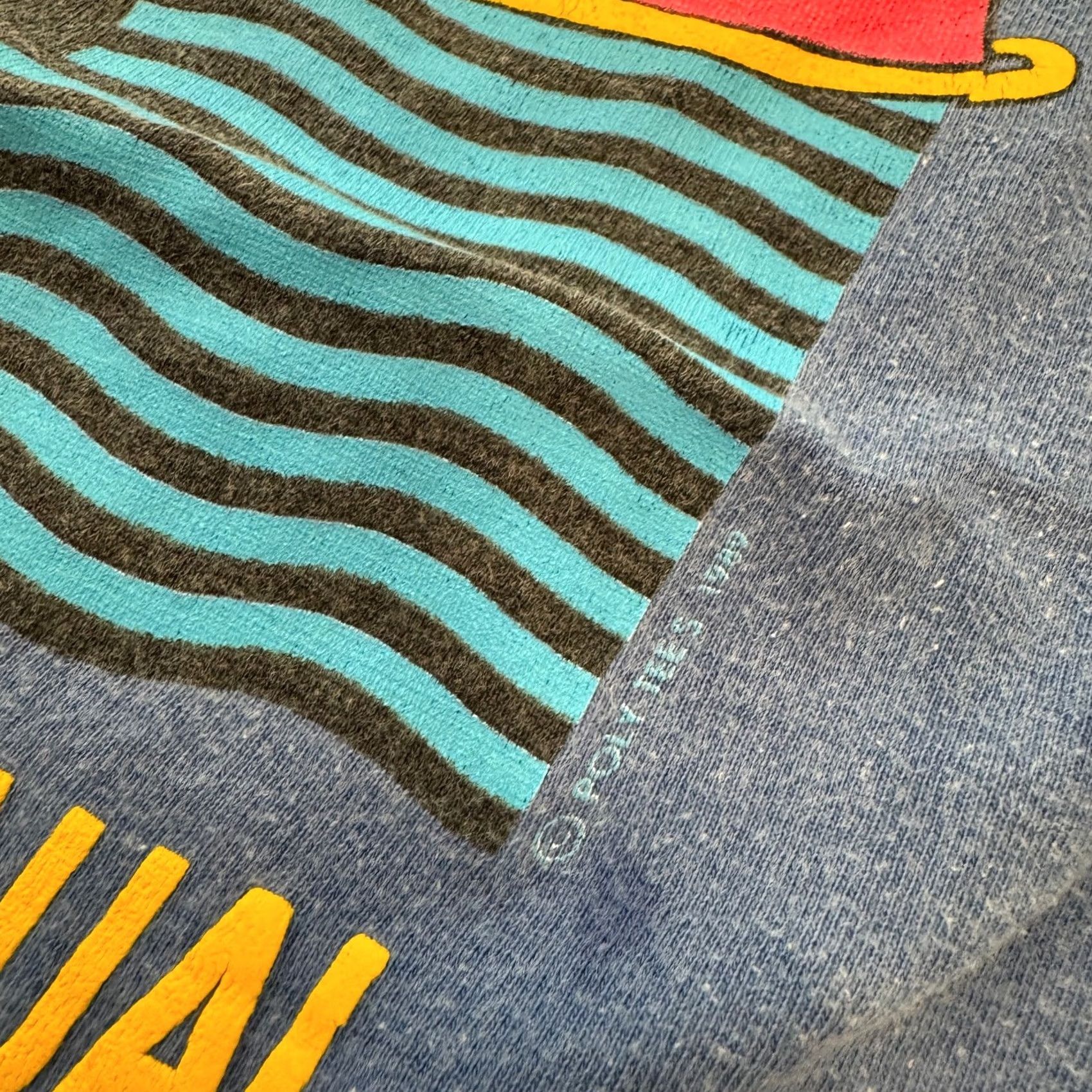Vintage VINTAGE Maui Surf Hawaii Blue Graphic Short Sleeve Tee XL Mens Size US 36 / EU 52 - 6 Thumbnail