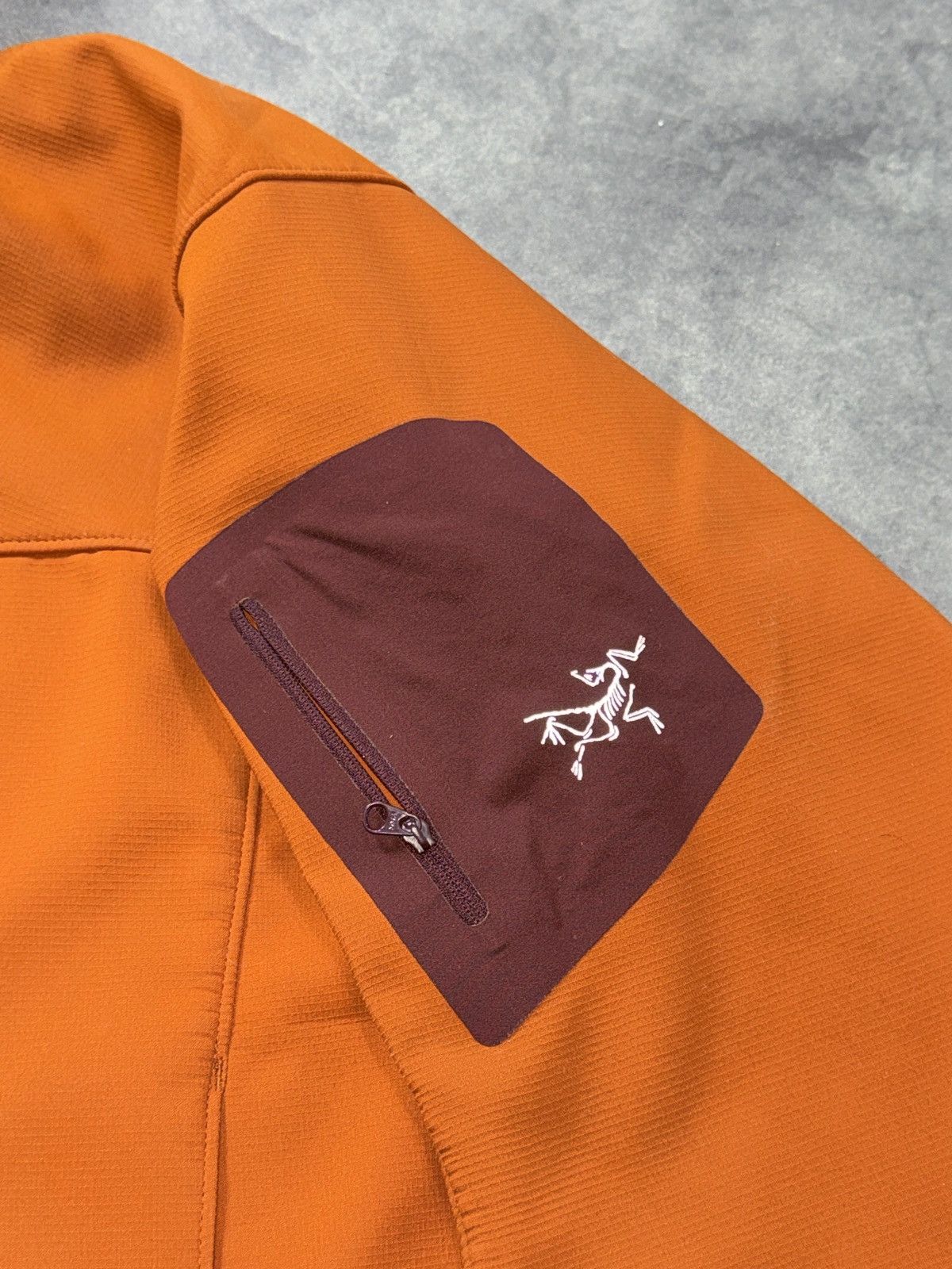 Arc'teryx Vintage Arcteryx softshell windstopper reflective logo Size US L / EU 52-54 / 3 - 11 Thumbnail