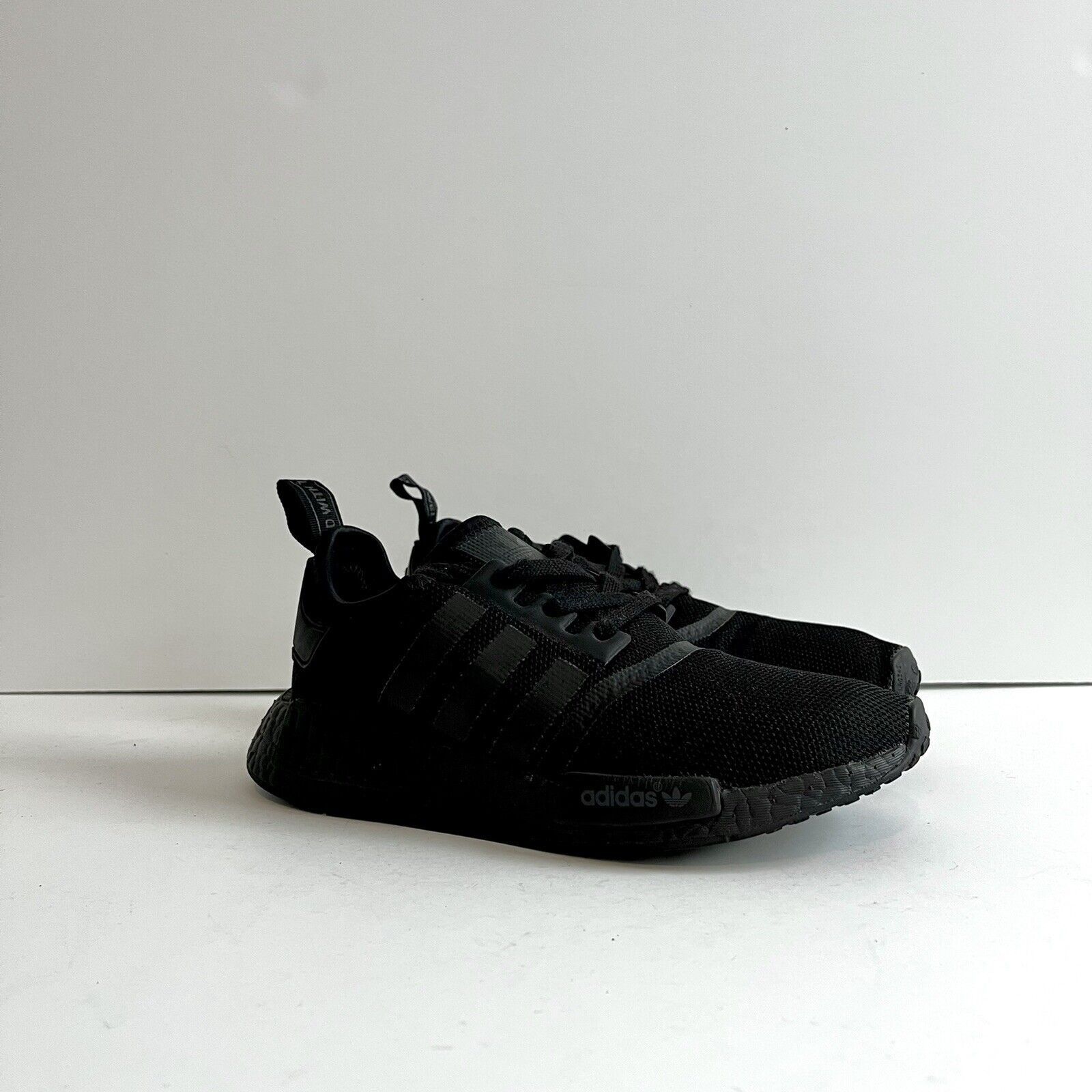 Adidas 2016 Adidas NMD R1 Triple Black S31508 Blk Sz 5.5 Size US 7 / IT 37 - 3 Thumbnail