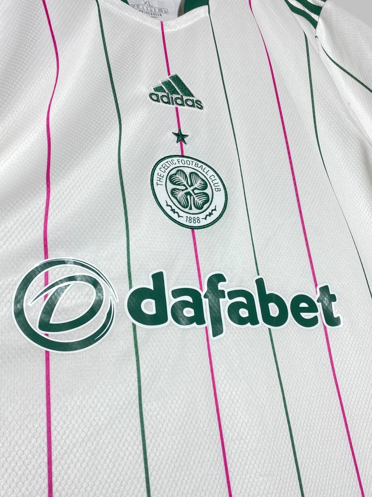 Adidas CELTIC AWAY JERSEY ADIDAS PRIMEGREEN XL STRIPES Size US XL / EU 56 / 4 - 4 Thumbnail