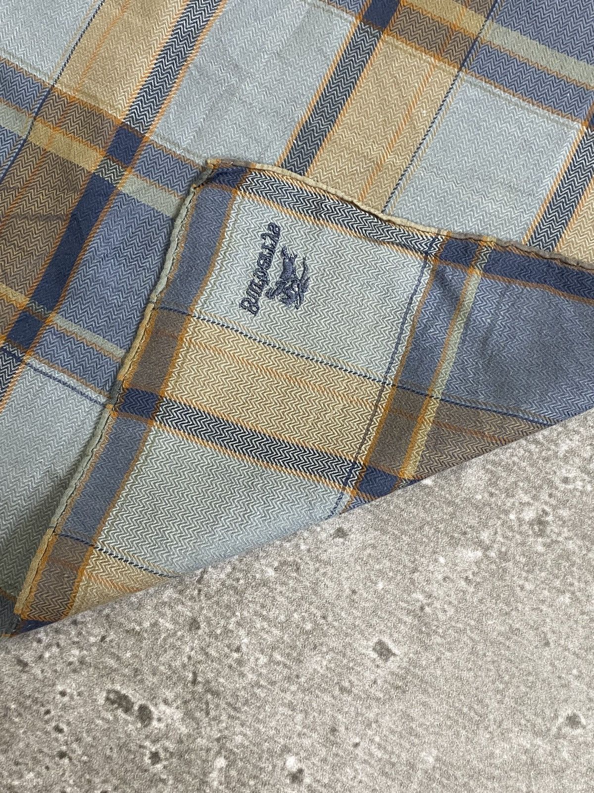 Burberry Burberrys Handkerchief / Bandana / Neckerchief Size ONE SIZE - 8 Thumbnail