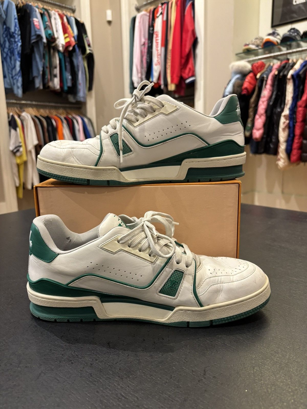 Louis Vuitton Louis Vuitton Trainer White Green Size US 8.5 / EU 41-42 - 2 Thumbnail
