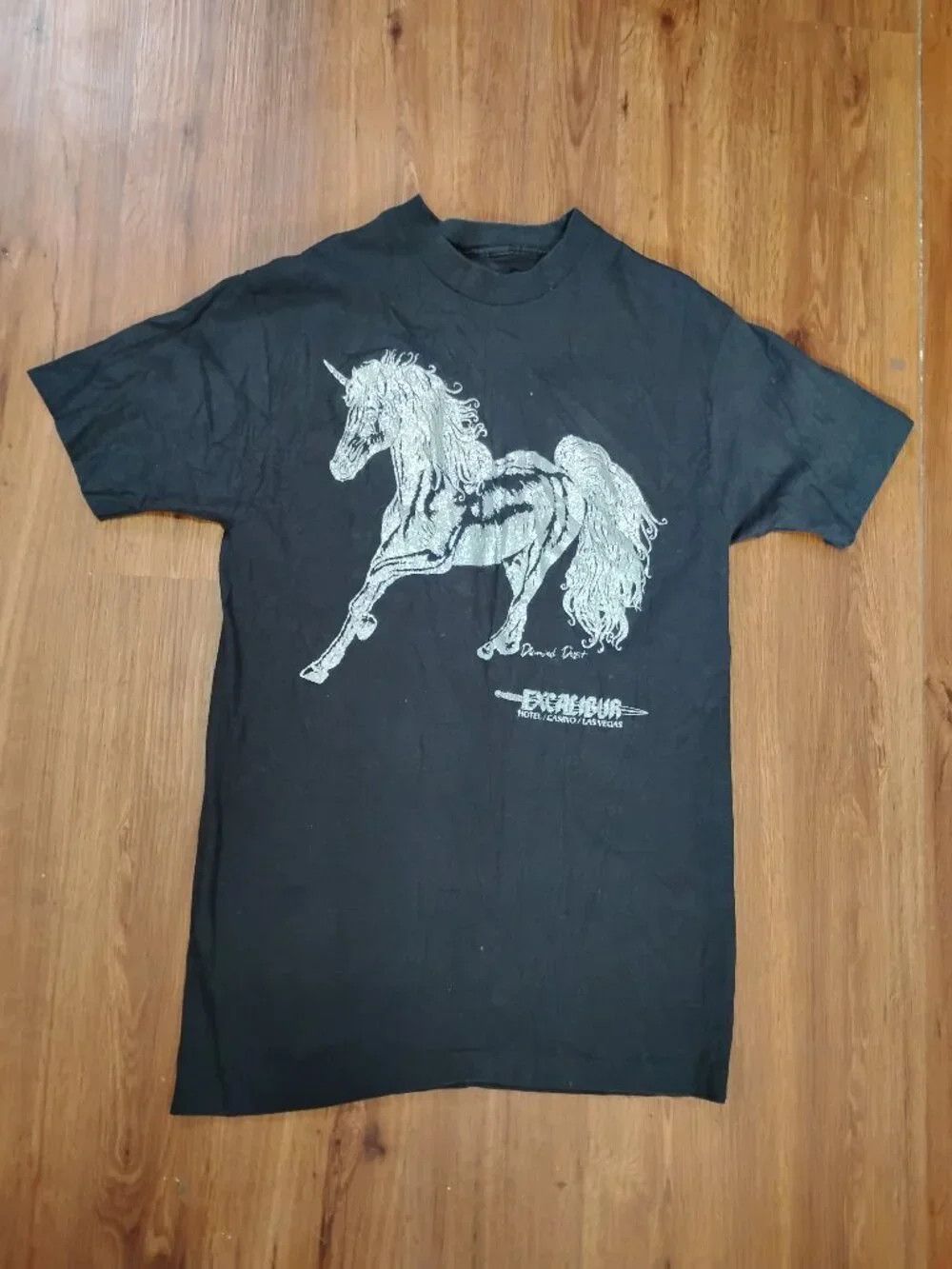 Other Vintage Excalibur Casino Diamond Dust Unicorn T-Shirt Size US M / EU 48-50 / 2 - 2 Thumbnail