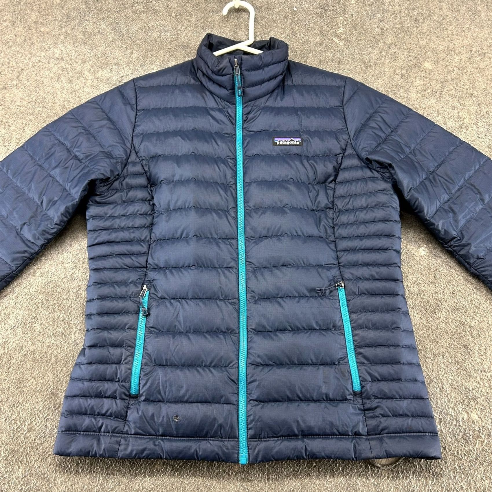 Patagonia Patagonia Womens M Blue Puffer Jacket Goose Down Insulated Logo Full Zip Pocket Size M / US 6-8 / IT 42-44 - 3 Thumbnail