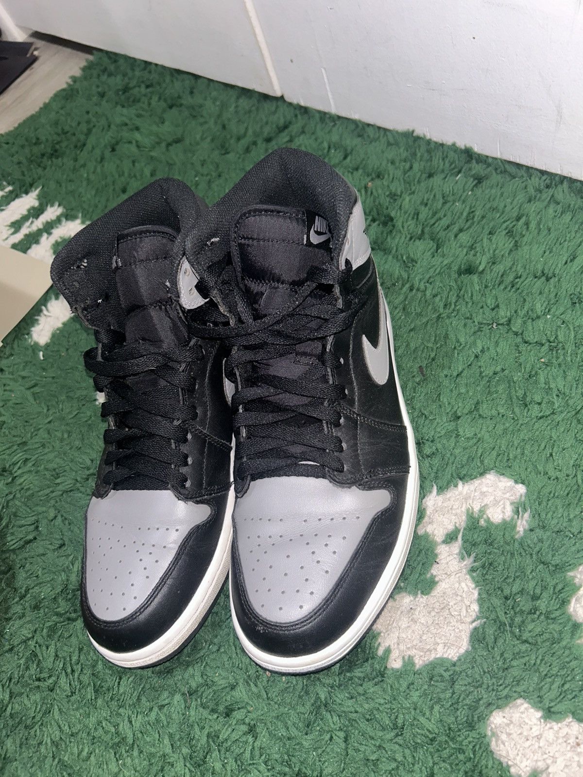 Jordan Brand Size 8.5 - Air Jordan 1 Retro OG 2013 High Shadow Preowned Size US 8.5 / EU 41-42 - 4 Thumbnail