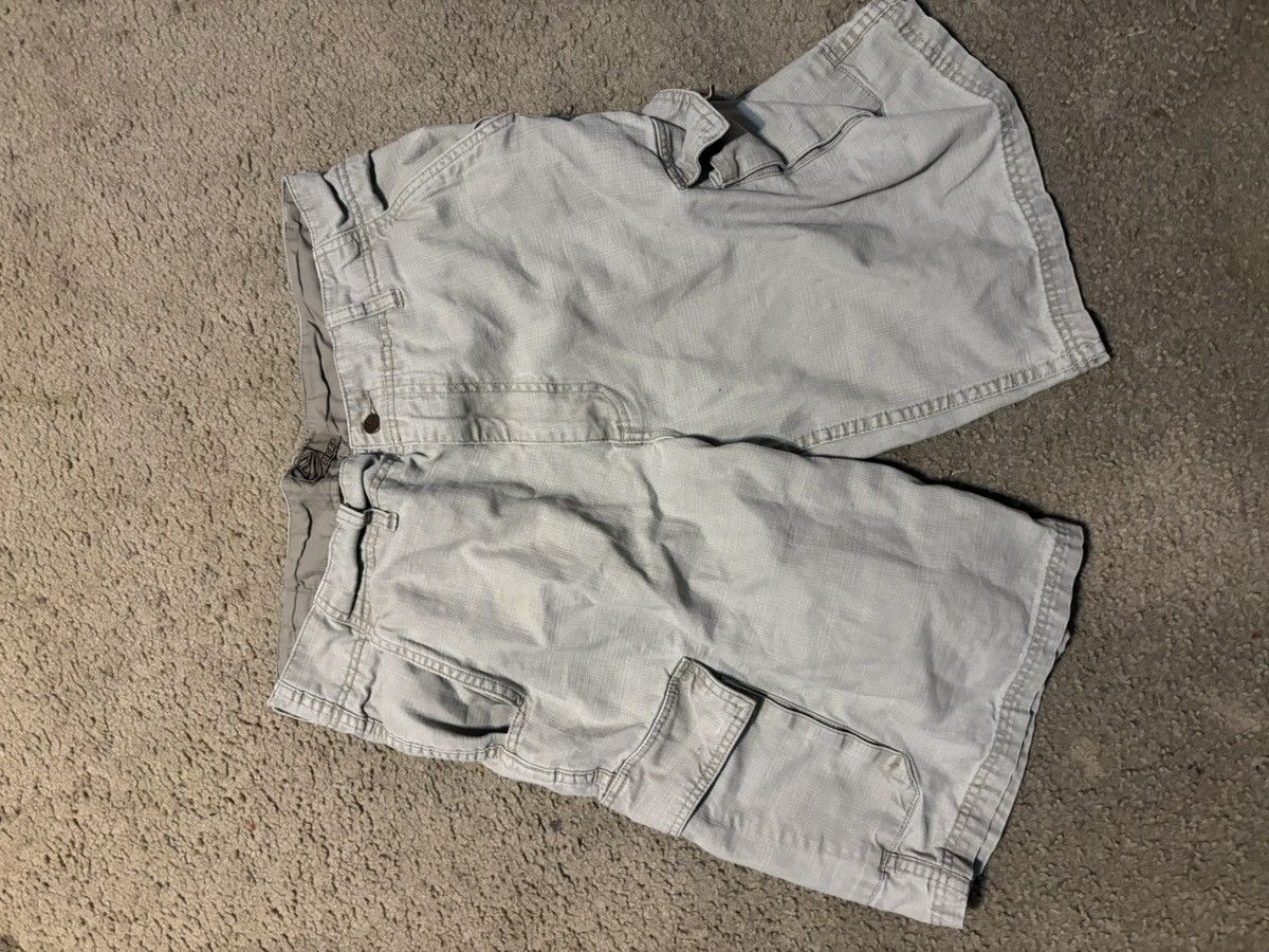 REEF Reef shorts 34 Size US 34 / EU 50 - 1 Thumbnail