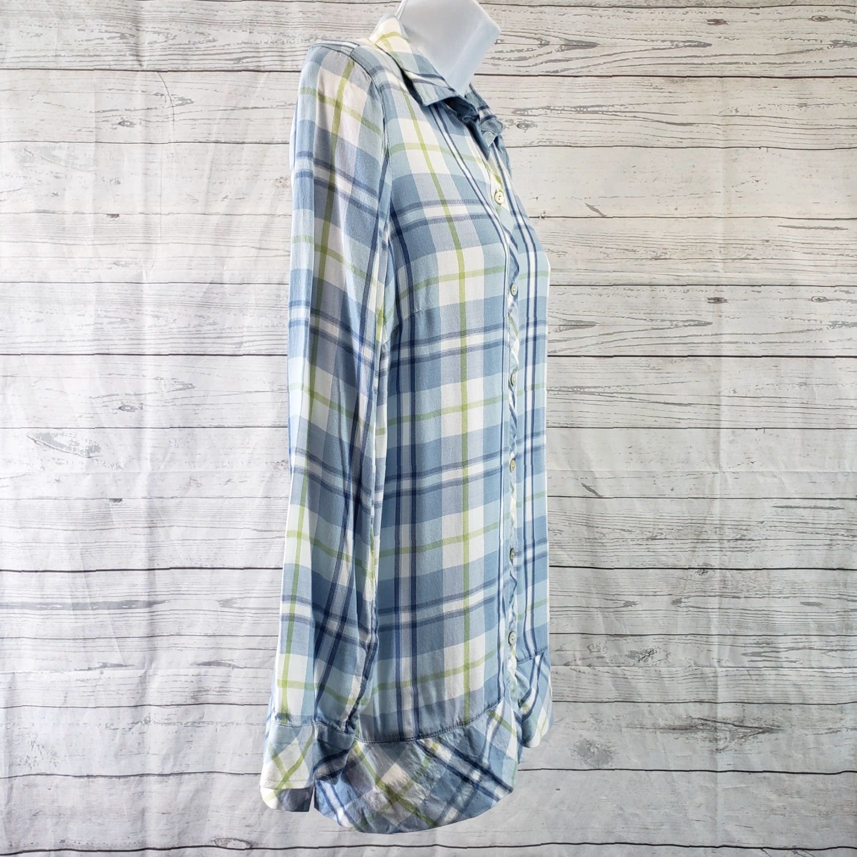J. Jill J Jill Womens Button Front Shirt XS Blue Green Plaid Long Sleeve Viscose Shirt Womens XS Blue Green Plaid Long Sleeve Button-Up Size XS / US 0-2 / IT 36-38 - 3 Thumbnail
