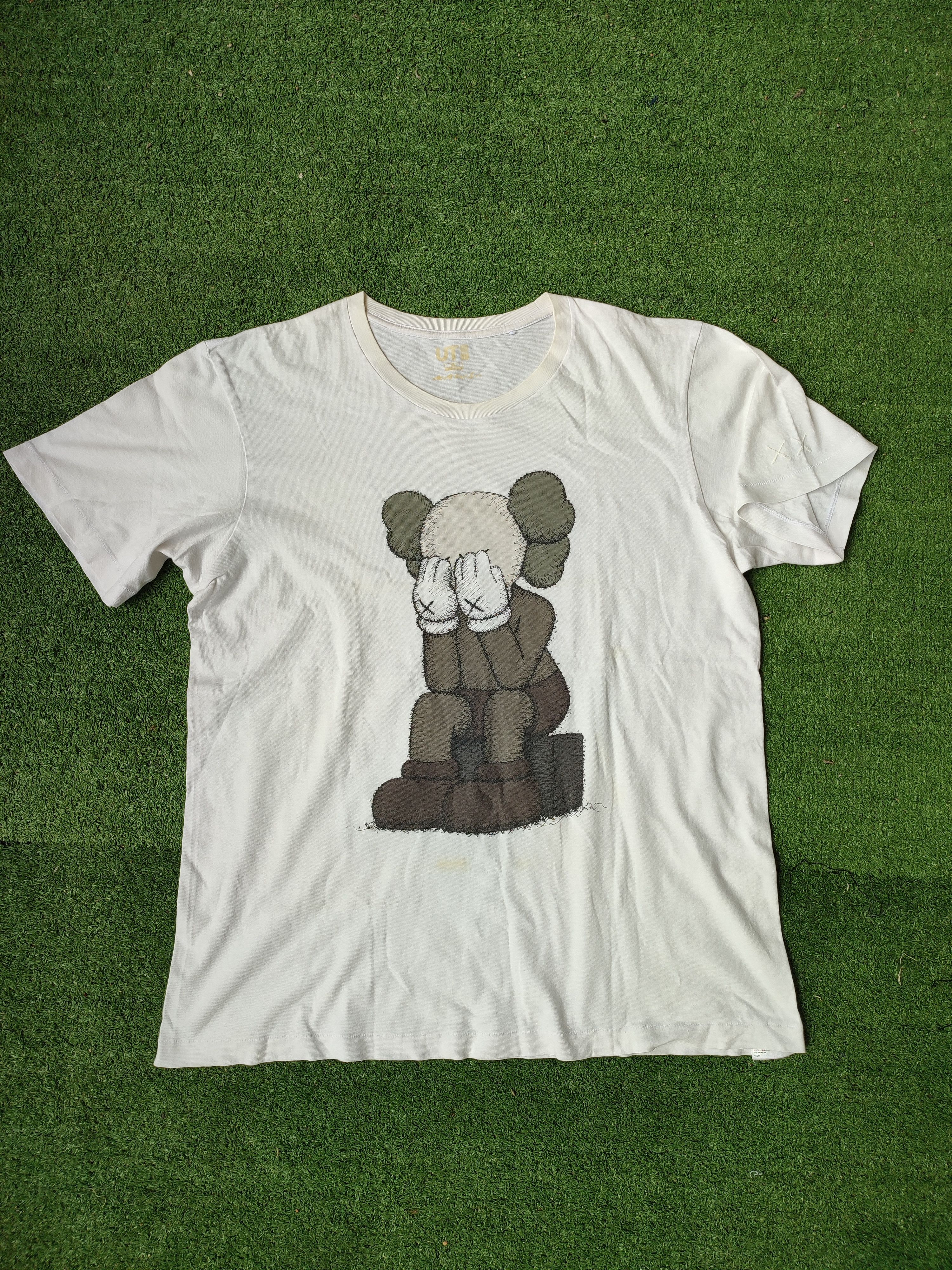 Kaws RARE KAWS BIG PRINTED TEES Size US L / EU 52-54 / 3 - 1 Thumbnail