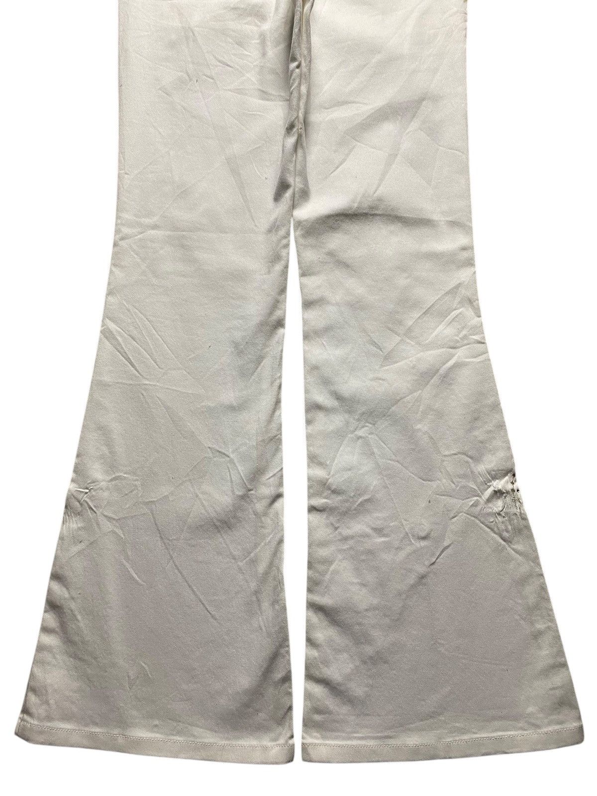 Japanese Brand Vintage Japanese Brand Tantra Embroidery Flare Jeans Size 28" / US 6 / IT 42 - 7 Thumbnail