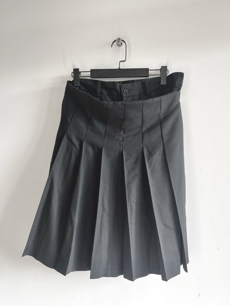 Comme des Garcons Black COMME des GARCONS BLACK - Wool Wrap Pleated Short Skirt Pant Size US 32 / EU 48 - 1 Thumbnail