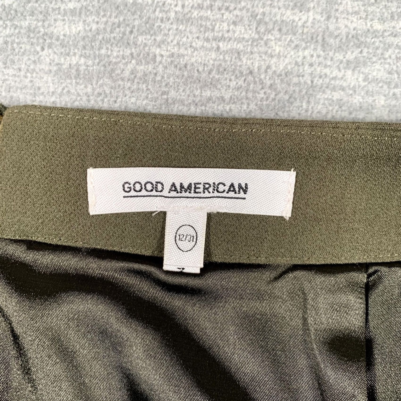 Good American Good American Skirt Womens 12 Sage Green Short Pencil Zip Back Lined Stretch Skirt Womens 12 Sage Green Short Pencil Zip Back Lined Stretch Size 34" / US 12 / IT 48 - 6 Thumbnail