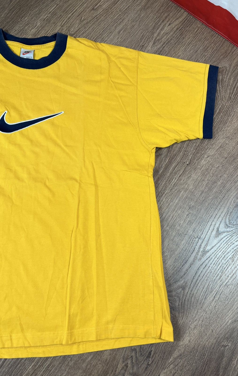 Vintage Nike Vintage 90s Center Swoosh T Shirt Size US L / EU 52-54 / 3 - 3 Thumbnail