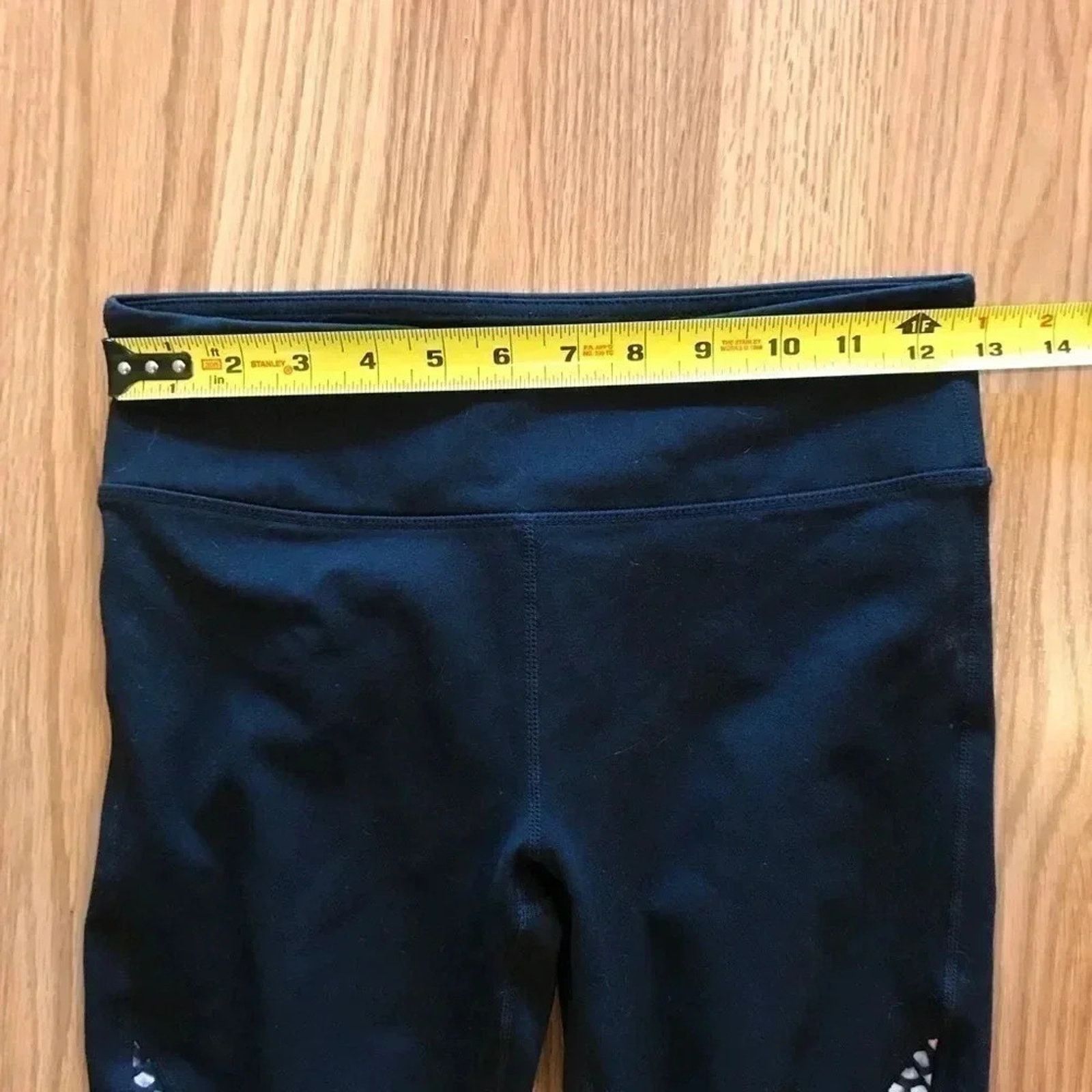 Fabletics Fabletics Clover Capri Leggings Optical Floral XS Size 24" / US 00 / IT 34 - 8 Thumbnail