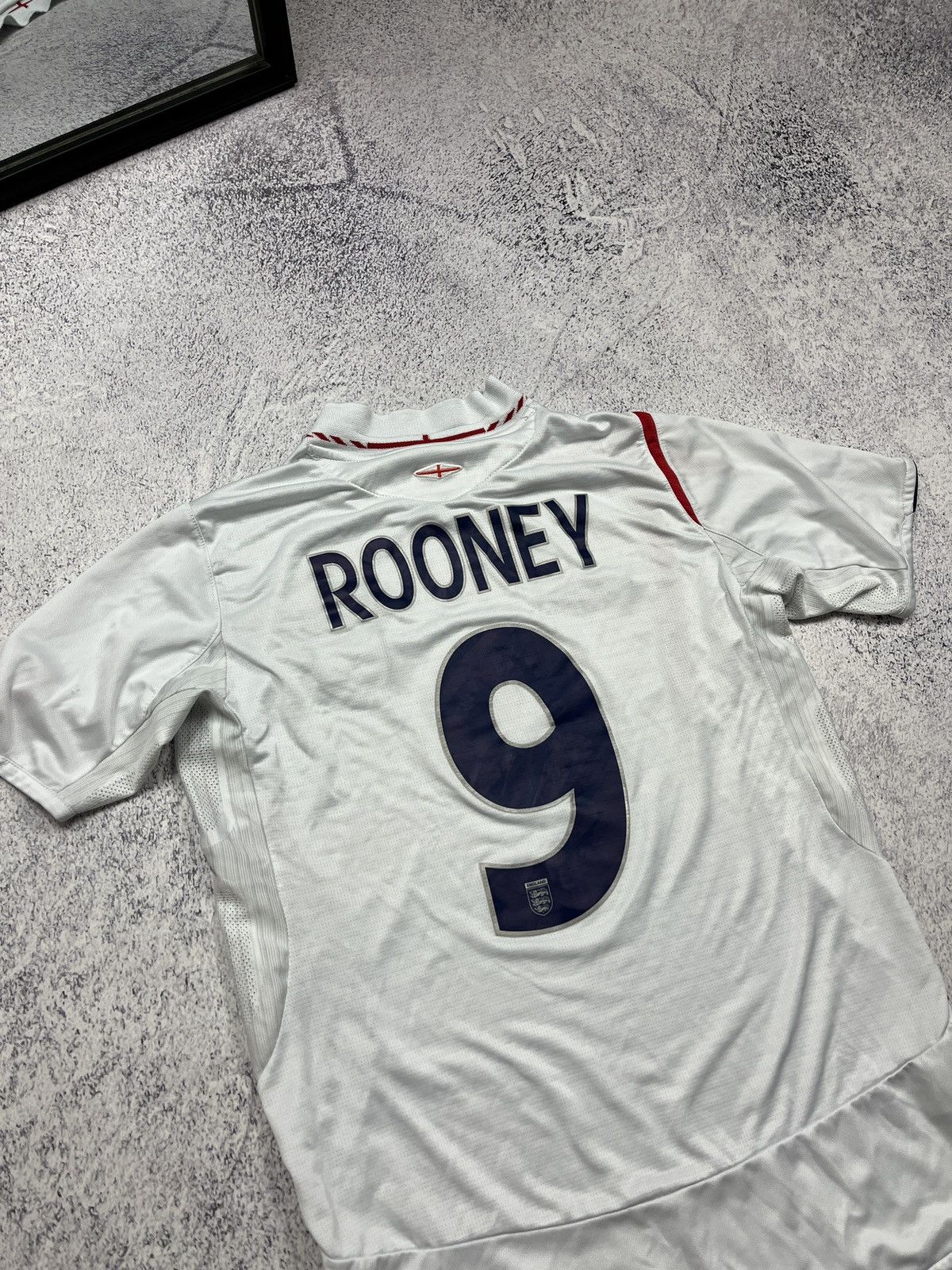 Umbro Vintage Umbro England 2005 2007 Rooney #9 Home Soccer Shirt Size US M / EU 48-50 / 2 - 15 Thumbnail