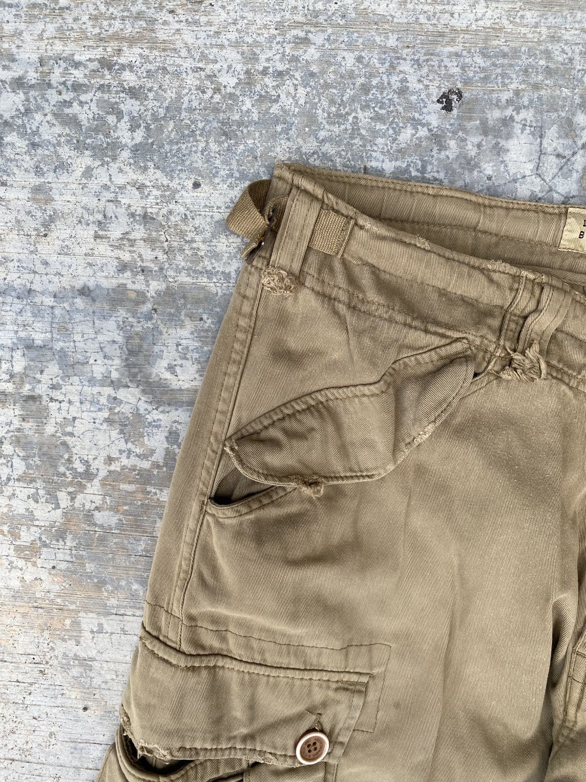 Abercrombie & Fitch Distressed Abercrombie baggy M65 cargo pants Size US 34 / EU 50 - 4 Thumbnail