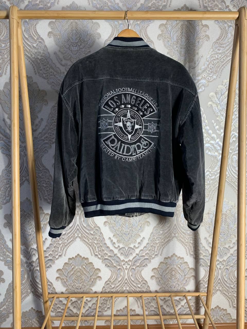 NFL Vintage Los Angeles Raiders NFL Retro Velour Jacket Y2K 90s Size US M / EU 48-50 / 2 - 19 Thumbnail