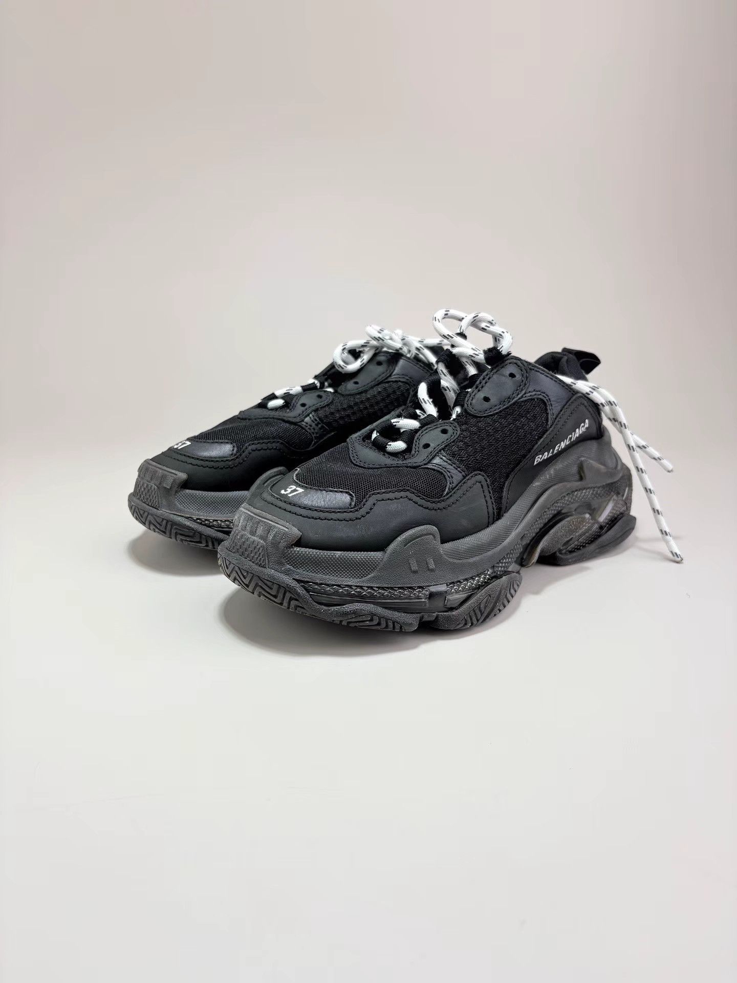 Balenciaga BALENCIAGA TRIPLE S Black Distressed Sneakers Size US 7 / IT 37 - 4 Thumbnail