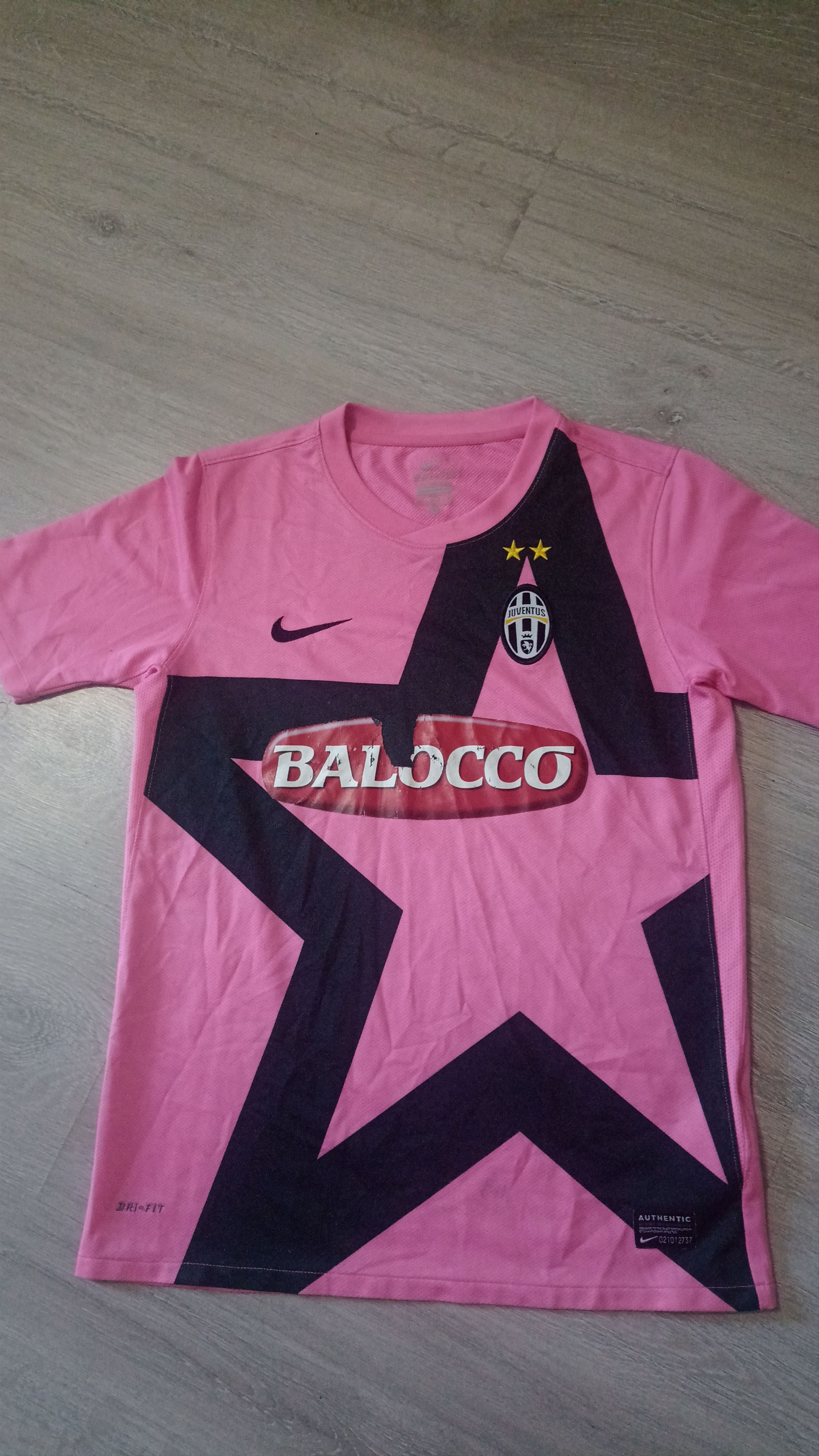 Nike Juventus Away 2011/12 - Pink Star - Nike - Balocco Sponsor Size US XS / EU 42 / 0 - 9 Thumbnail