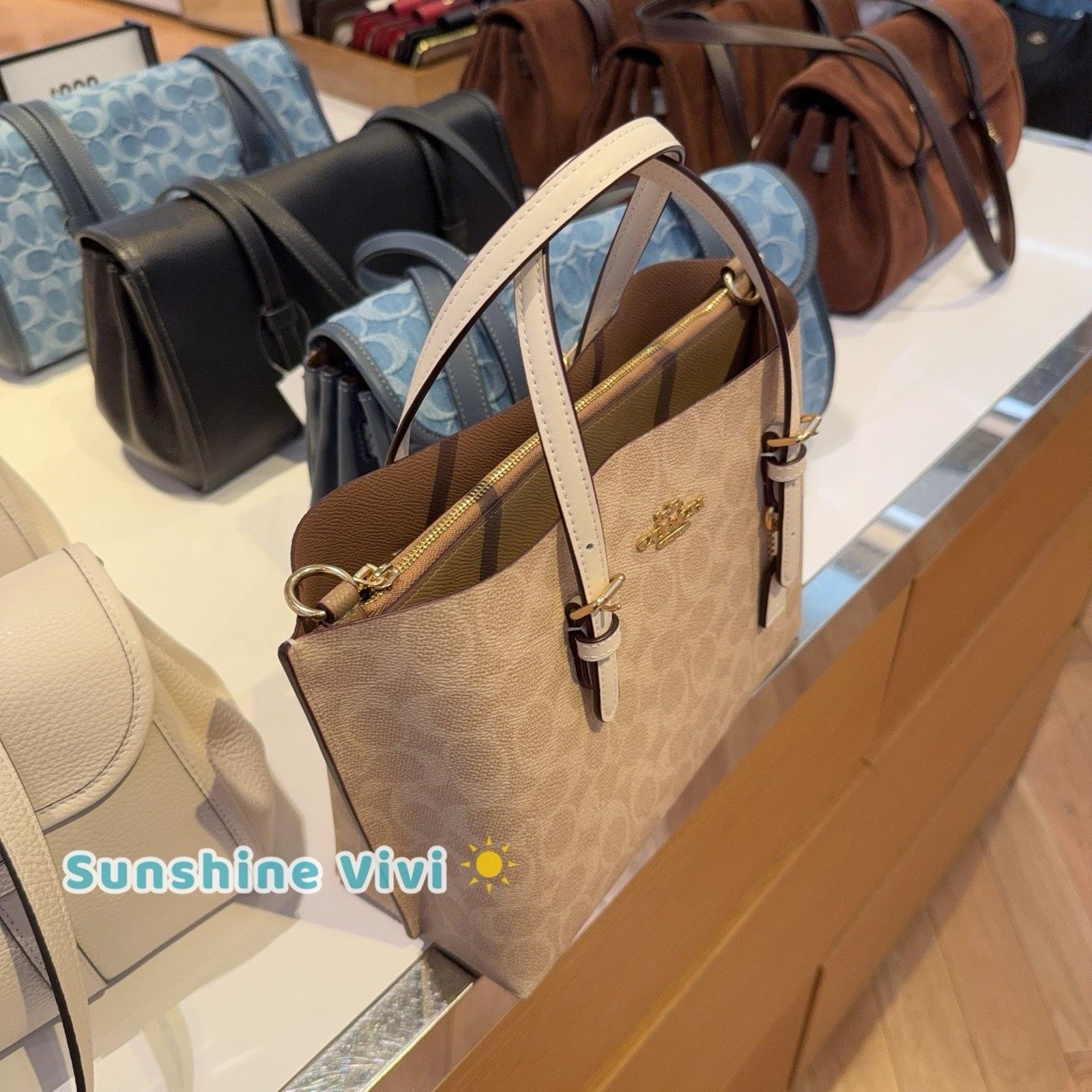Coach NWT Coach Mollie Tote 25 in Crossbody CV965 Gold/Sand/Chalk Size ONE SIZE - 2 Thumbnail