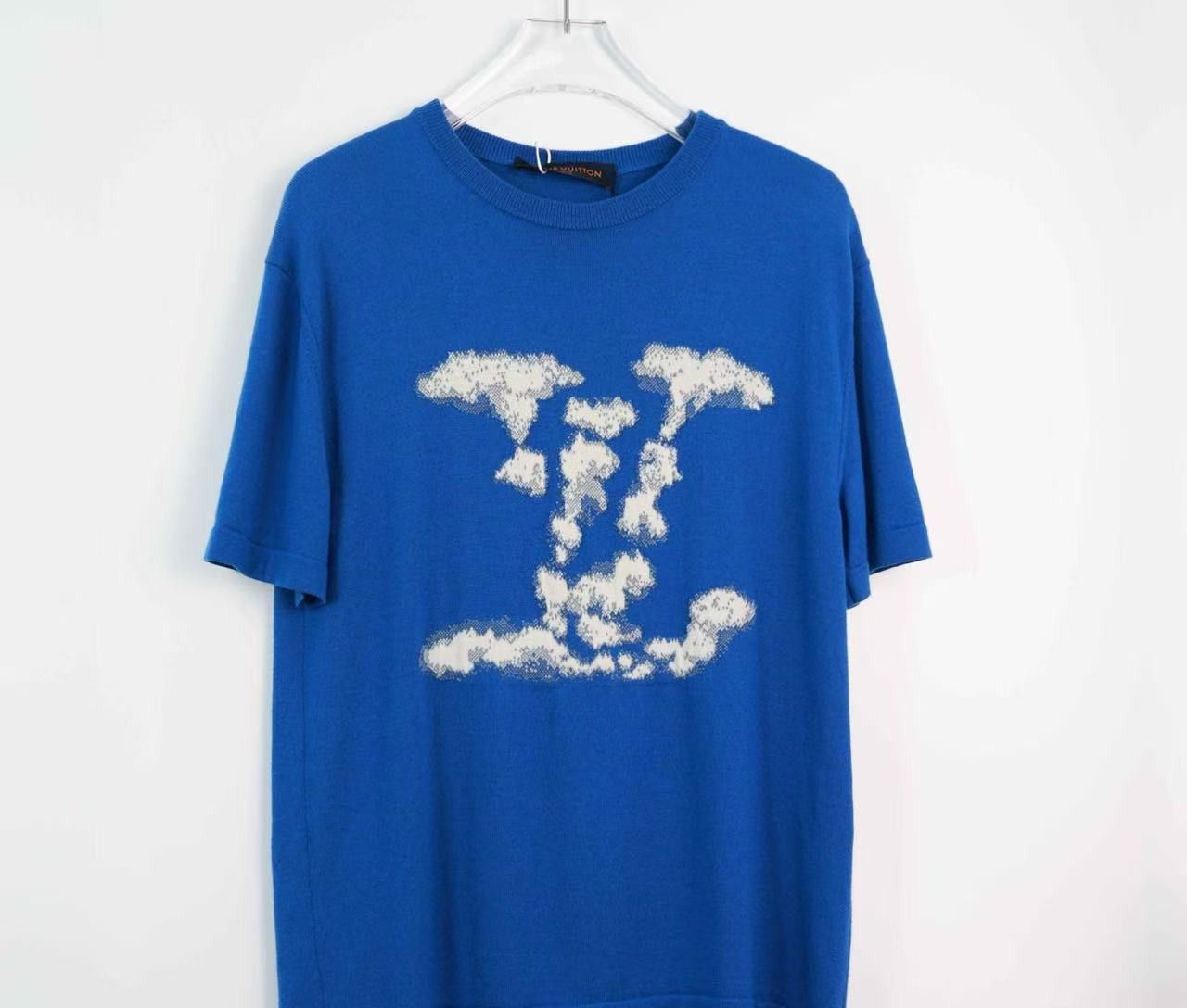 Louis Vuitton Louis Vuitton Short Sleeve T-shirt Size US S / EU 44-46 / 1 - 1 Thumbnail