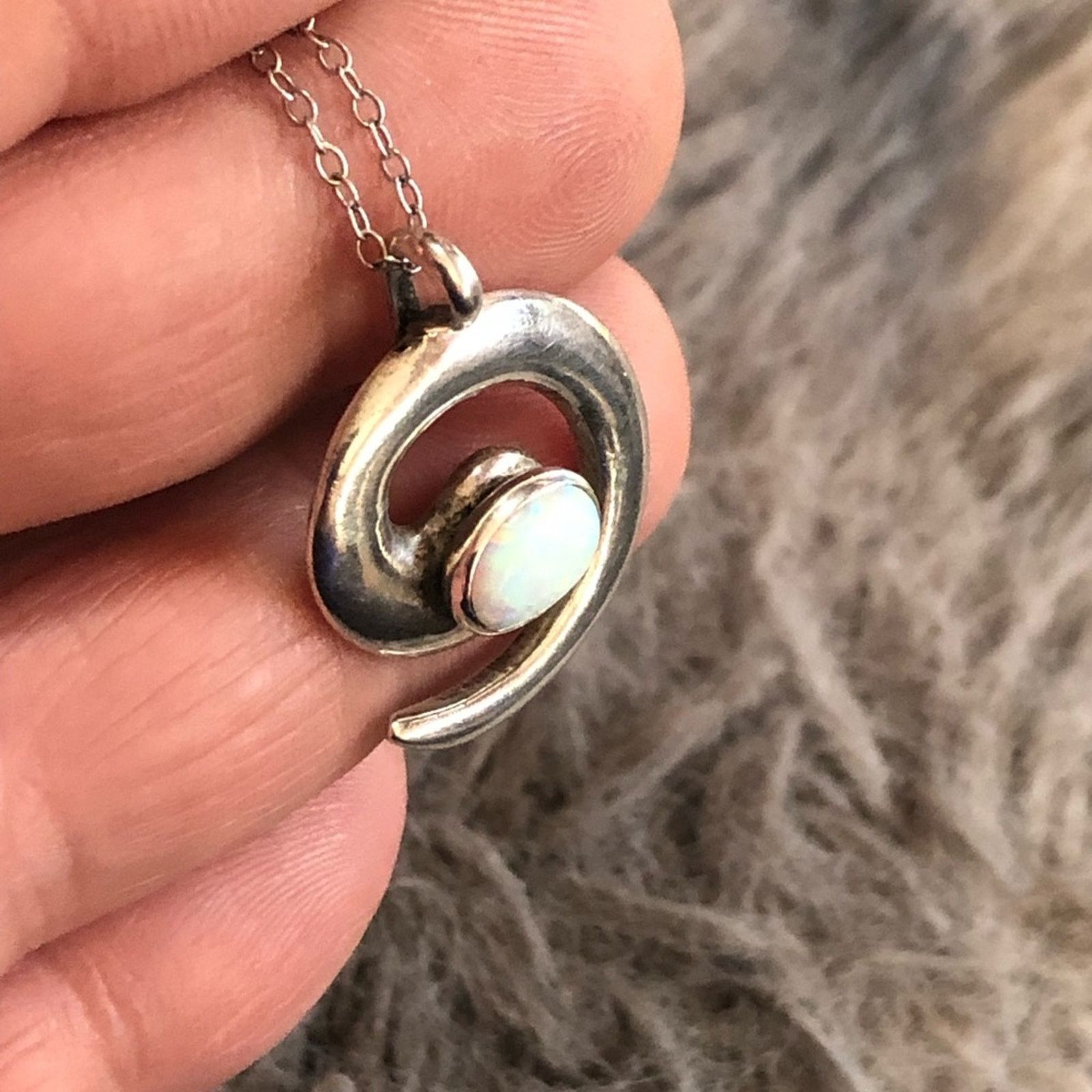 Vintage Vintage Lowell Draper Navajo sterling opal pendant on chain Size ONE SIZE - 8 Thumbnail