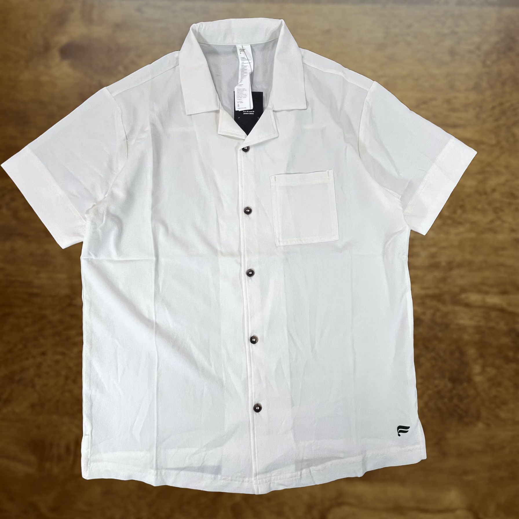 Fabletics Fabletics Shirt Mens Small White Short Sleeve Button Up Camp Casual Lightweight Shirt Size US S / EU 44-46 / 1 - 1 Thumbnail