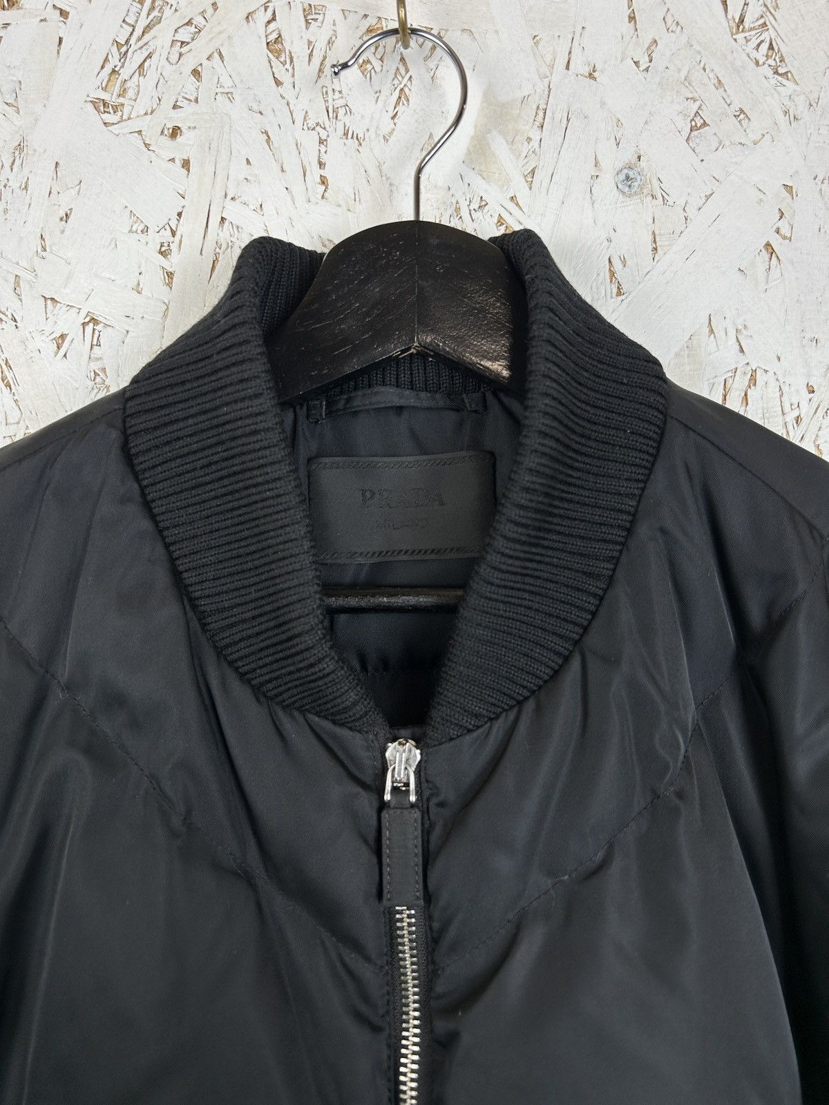 Prada Prada Re-Nylon Cropped Down Bomber Jacket Black 52 Size US L / EU 52-54 / 3 - 4 Thumbnail