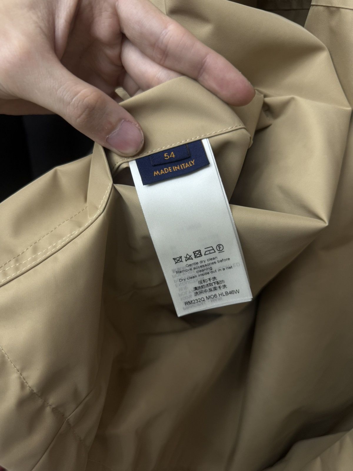 Louis Vuitton Louis Vuitton Gold Monogram Reversible Windbreaker $3000 NEW Size US L / EU 52-54 / 3 - 15 Thumbnail