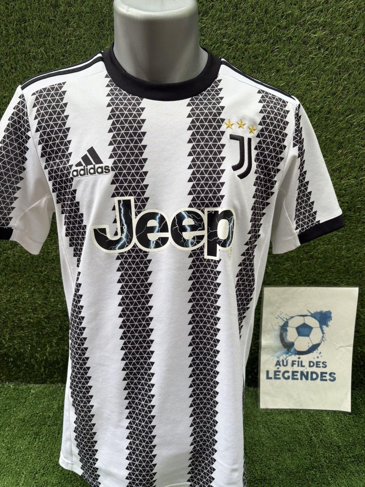 Adidas Juventus turin chiesa jersey Size US S / EU 44-46 / 1 - 2 Thumbnail