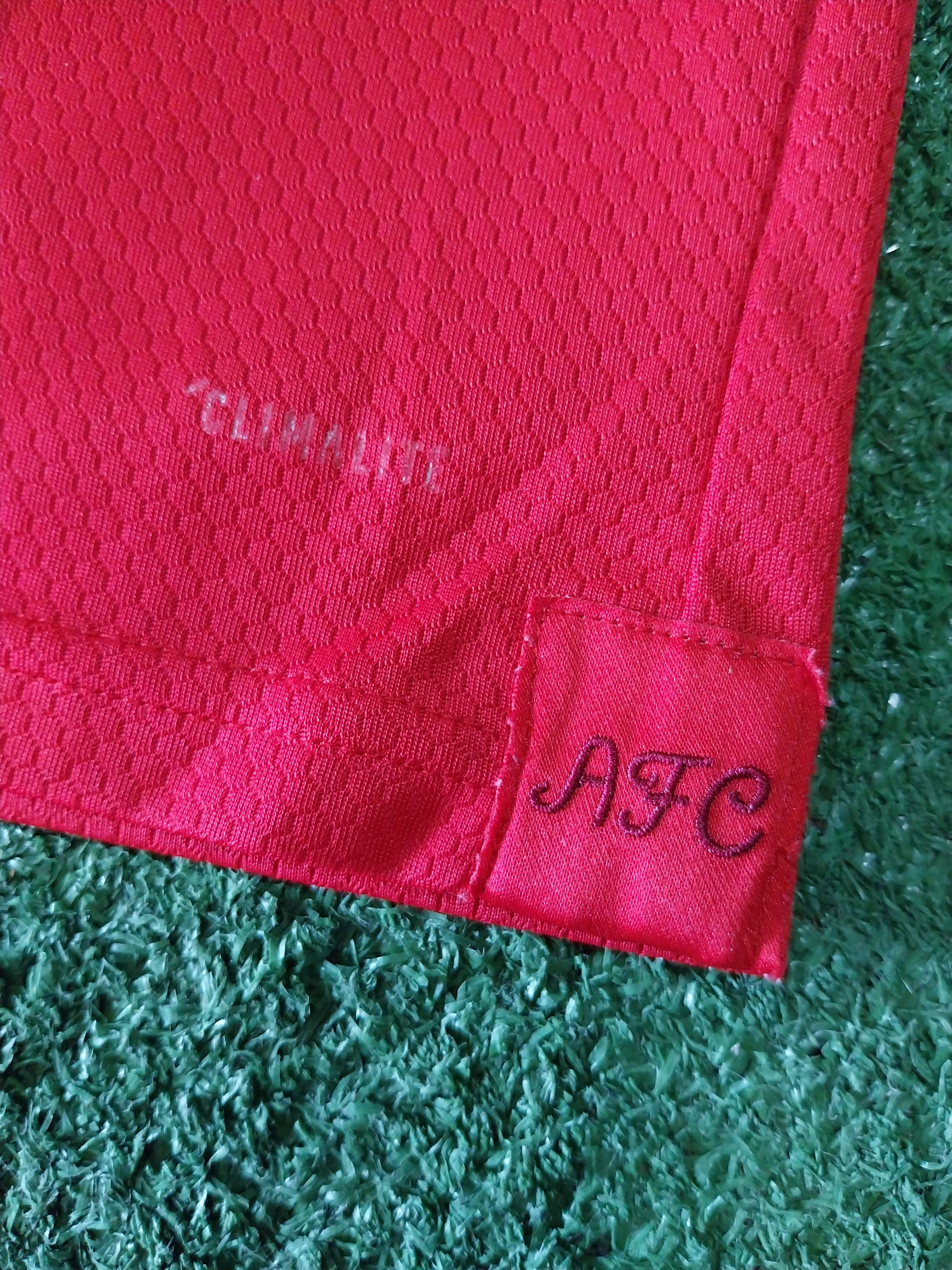 Adidas Arsenal home 2019/2020 özil jersey football Size US S / EU 44-46 / 1 - 5 Thumbnail