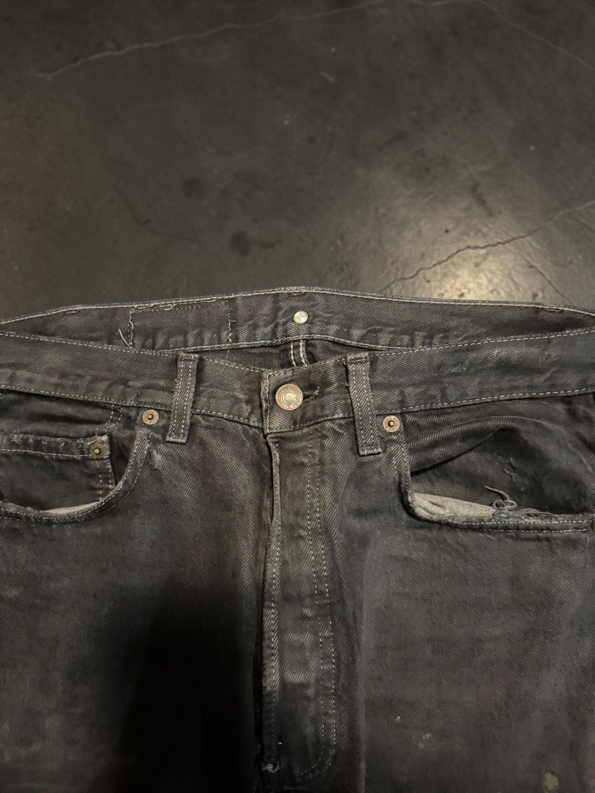 Levi's Vintage Levi's Destroyed Black Jeans Size US 32 / EU 48 - 4 Thumbnail